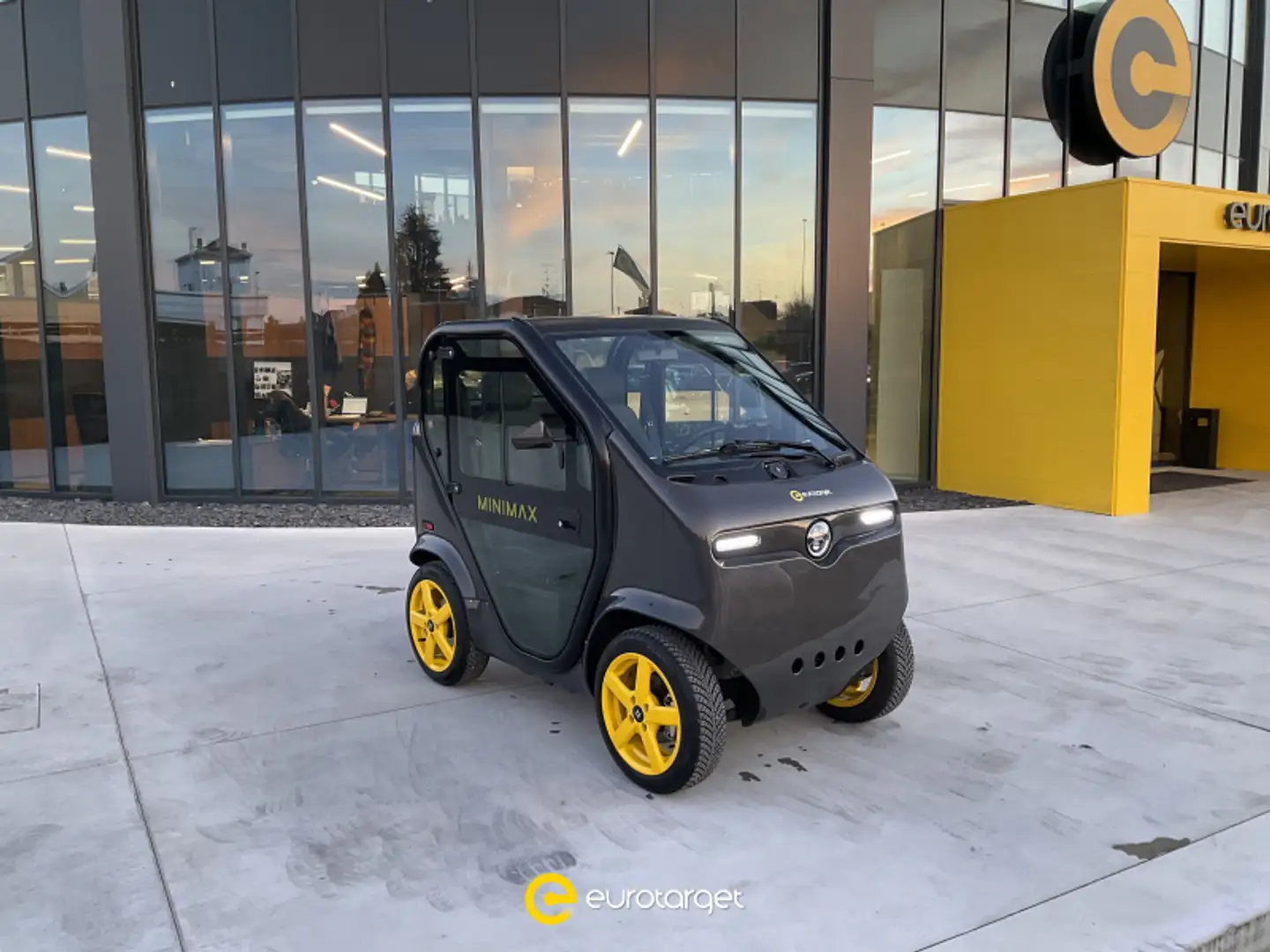 Tazzari EV 80 Grijs - 1