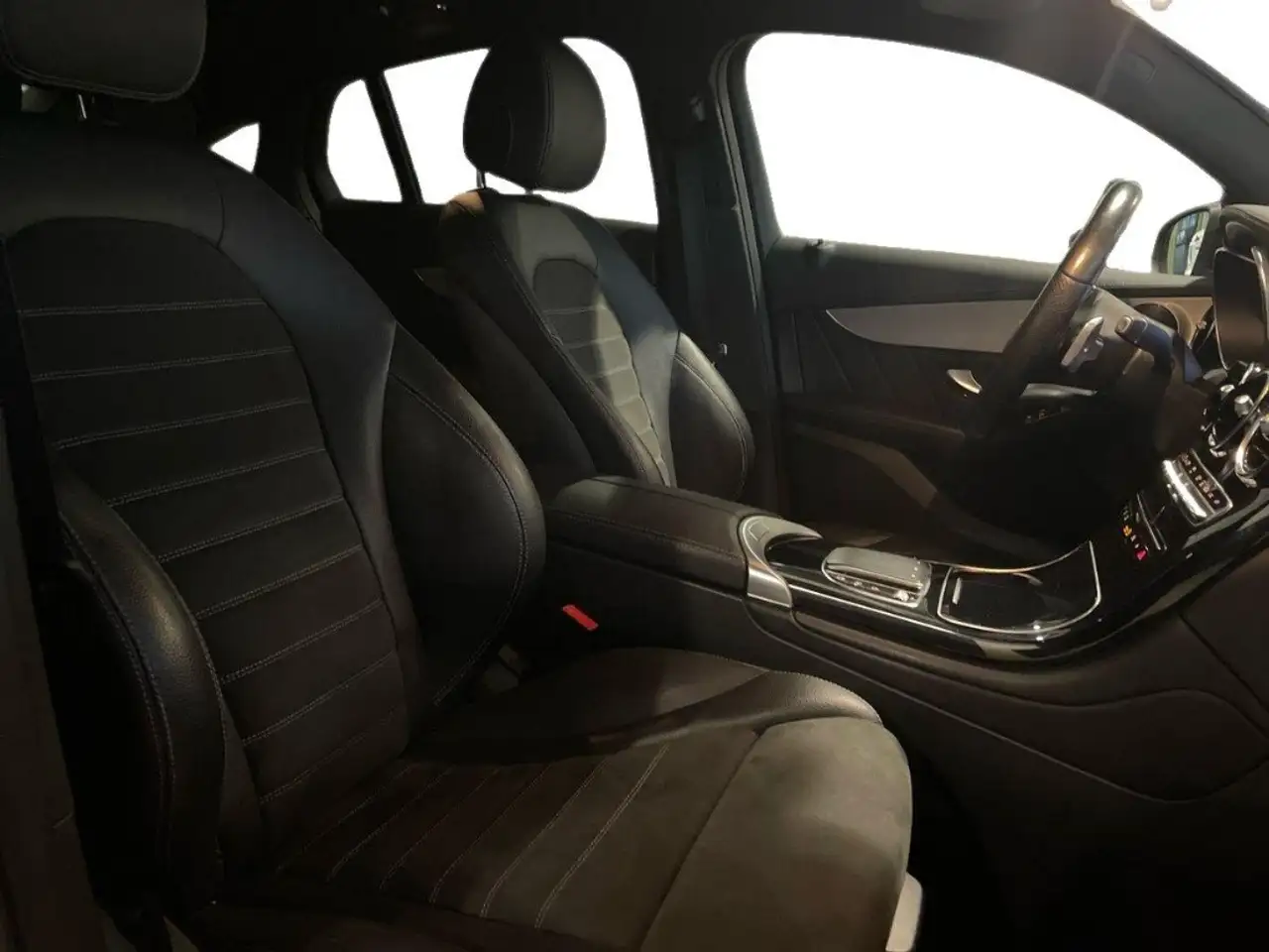 Mercedes-Benz GLC 300 - GLC Coupe 300 e phev (eq-power) Nigh 14