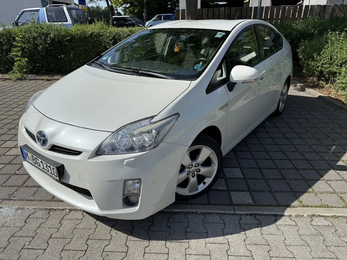 Toyota Prius (Hybrid) Executive Weiß - 1