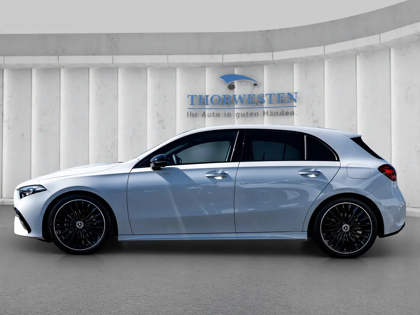 Mercedes-Benz A 200 A 200 AMG Line 19" NIGHT DISTRONIC MULTIBEAM Weiß - 2