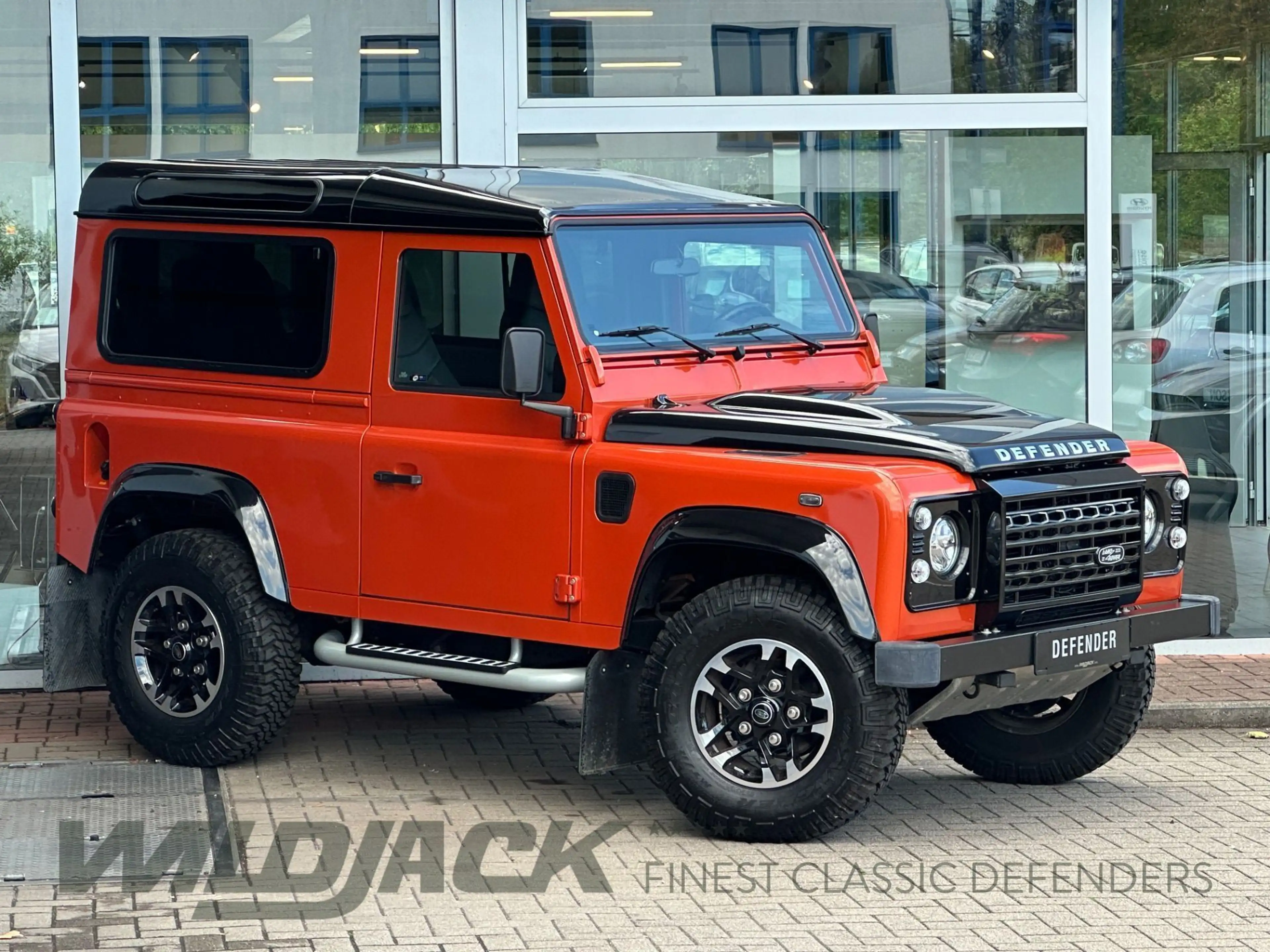 Land Rover Defender 90 TD4 ADVENTURE *Limited Edition* — photo 3