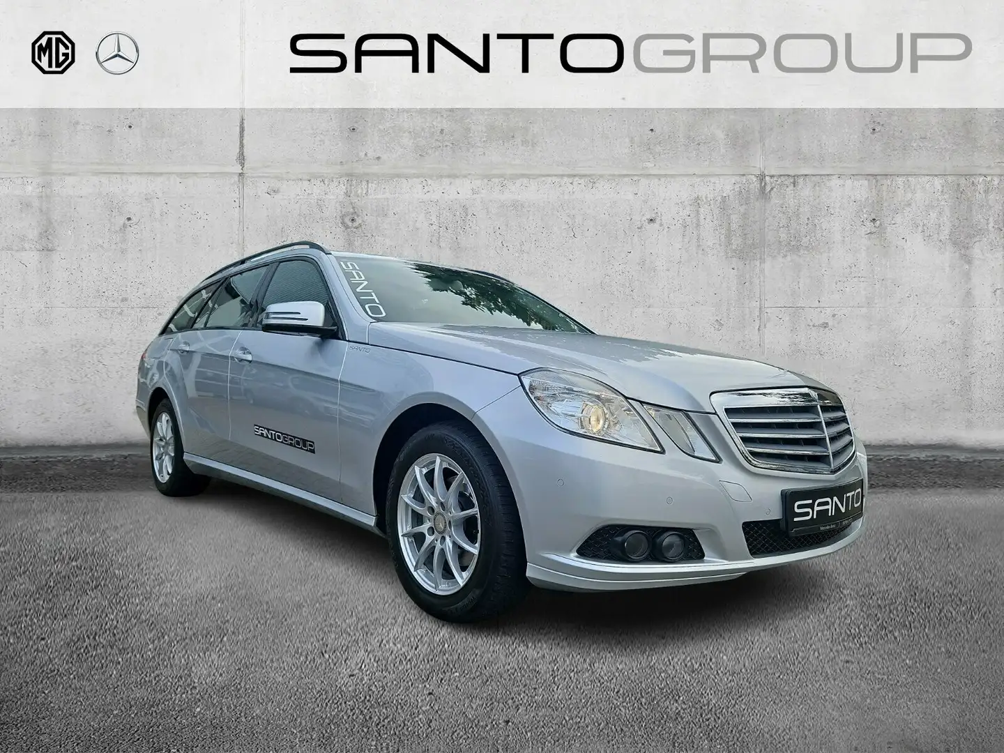 Mercedes-Benz E 200 E 200 CDI T-Modell Stříbrná - 1