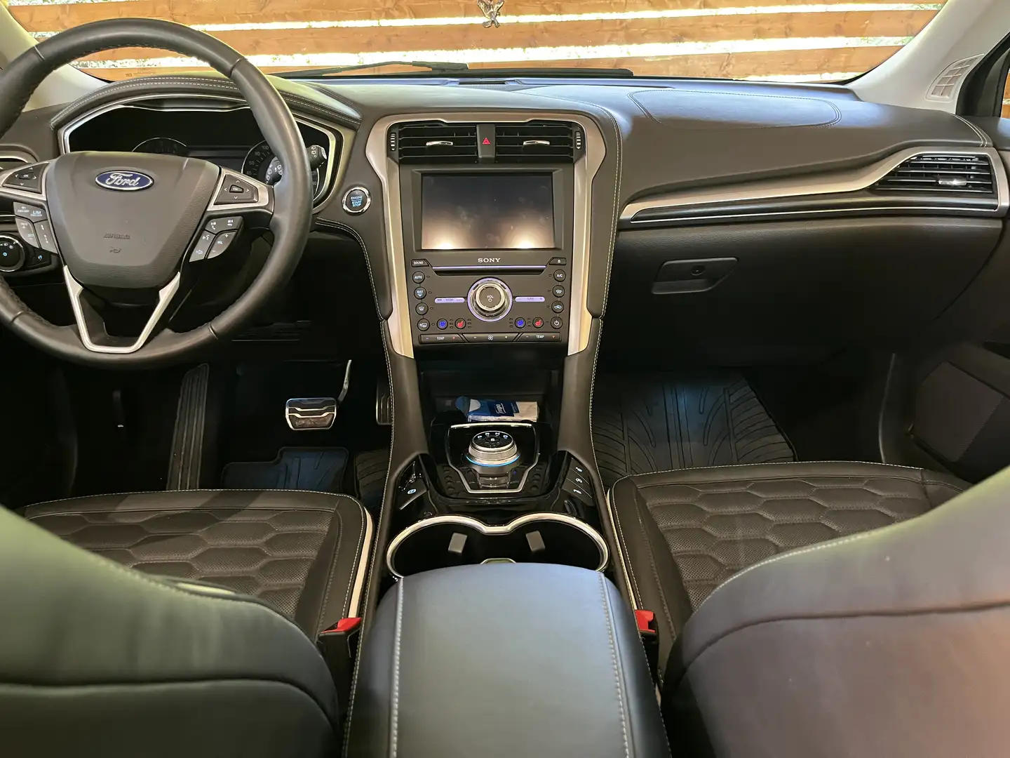 Ford Mondeo Vignale AWD - 2