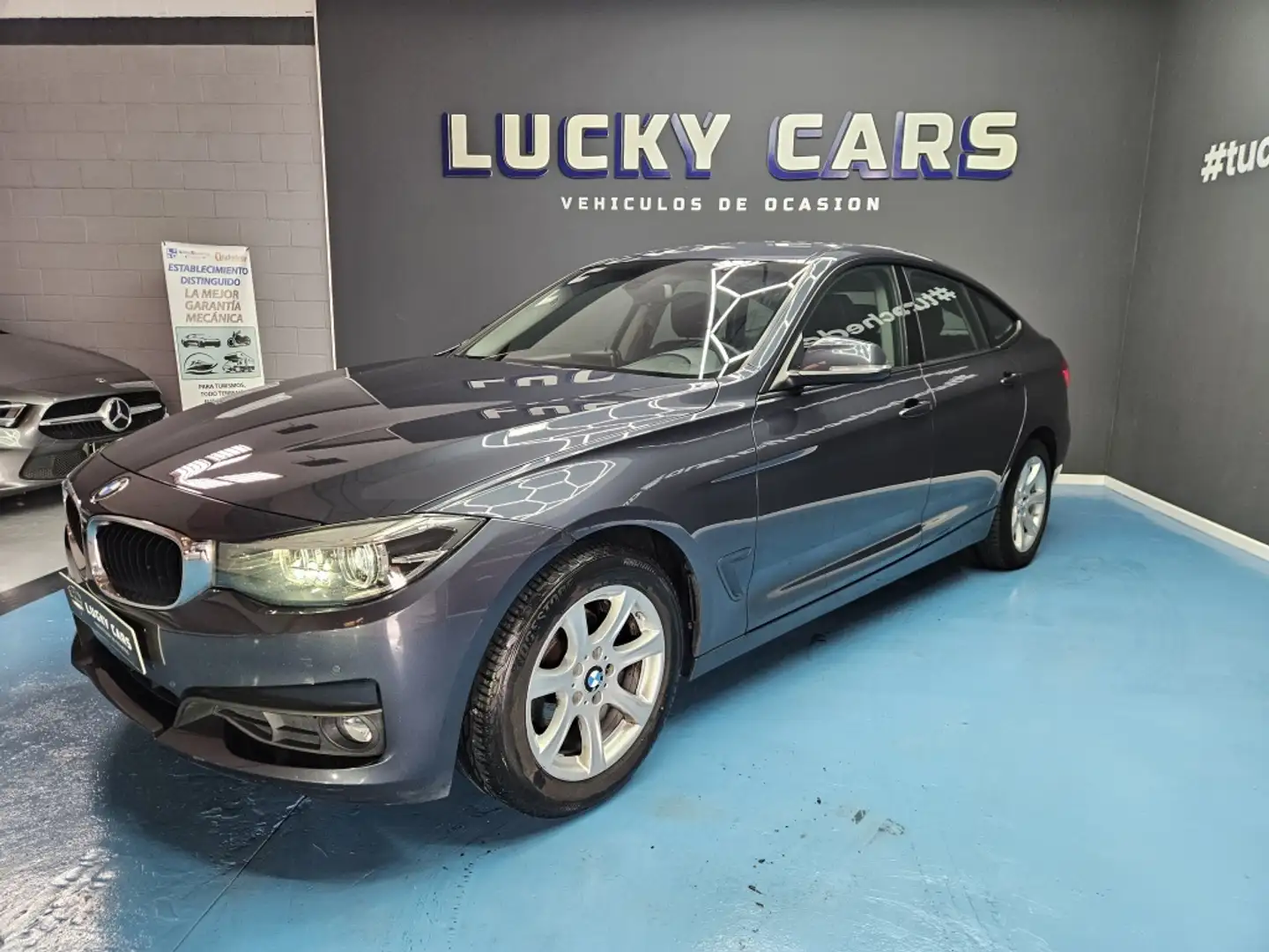 BMW 318 318dA Gran Turismo Gris - 2