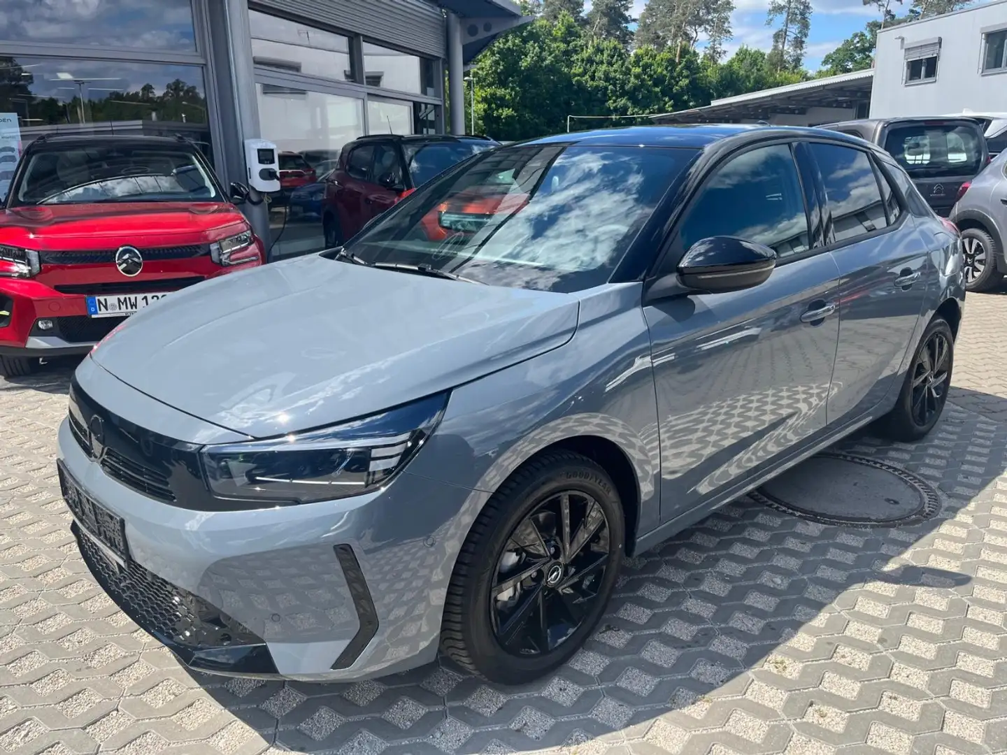 Opel Corsa F 1.2 Turbo GS Sitzheizung, Allwetterreifen Gris - 2