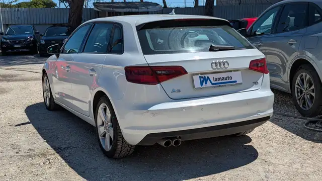 Audi A3 view 4
