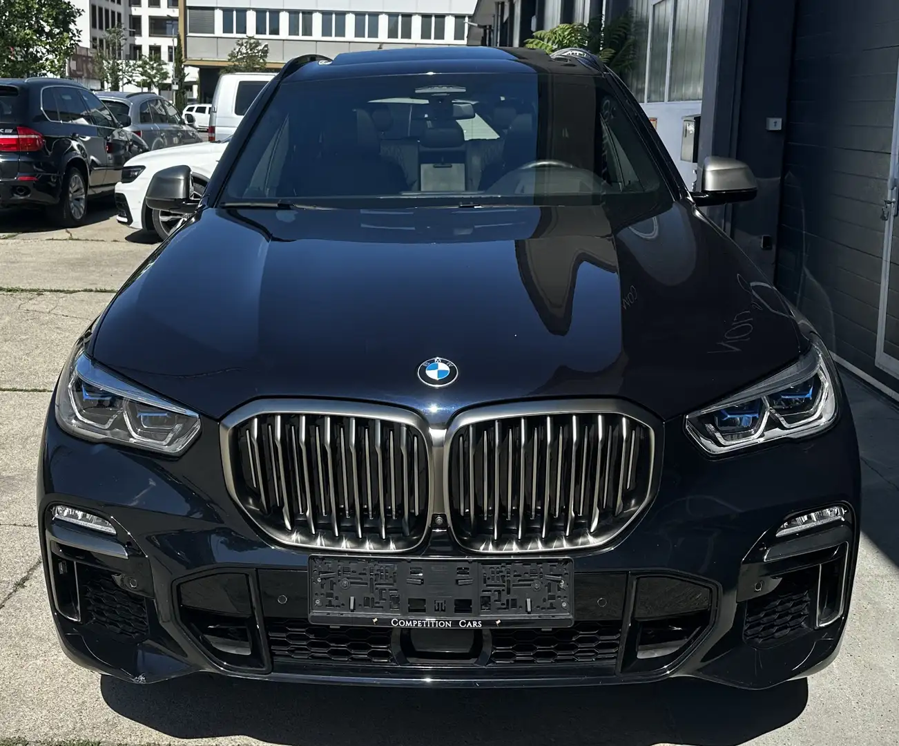 BMW X5 M50d VOLL PANO LUFT HARMAN SOFTCLOSE SITZKLIMA Schwarz - 2