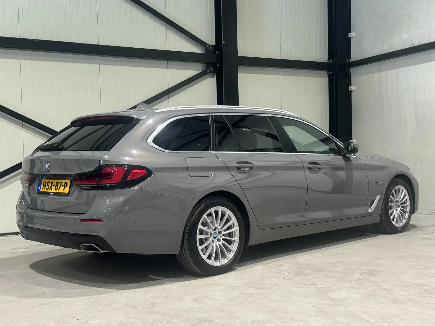 BMW 520 5-serie Touring 520e Business Edition Aut. | leder Grigio - 2