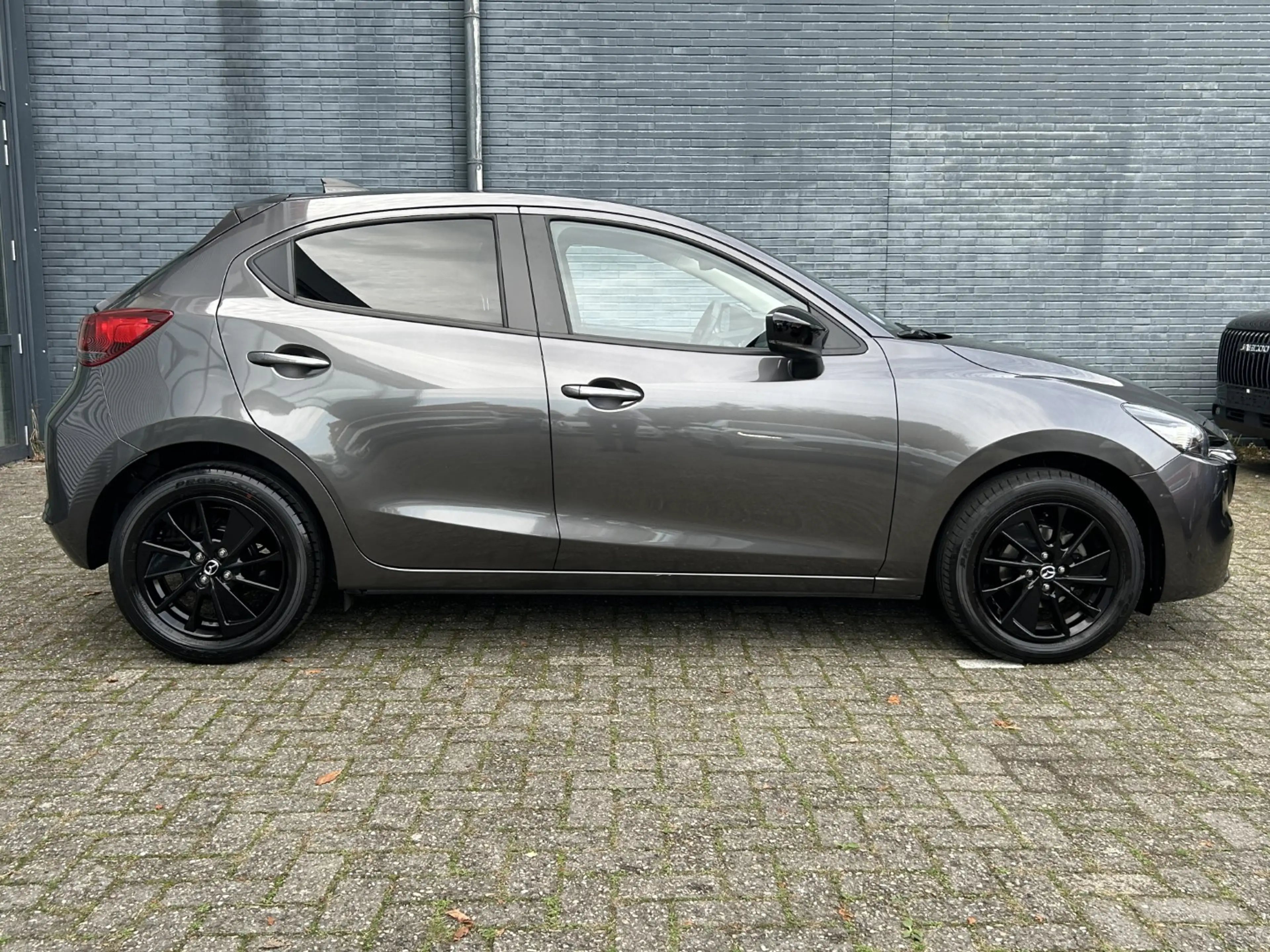 Mazda 2 1.5 SKYACTIV-G 90PK Homura — photo 3