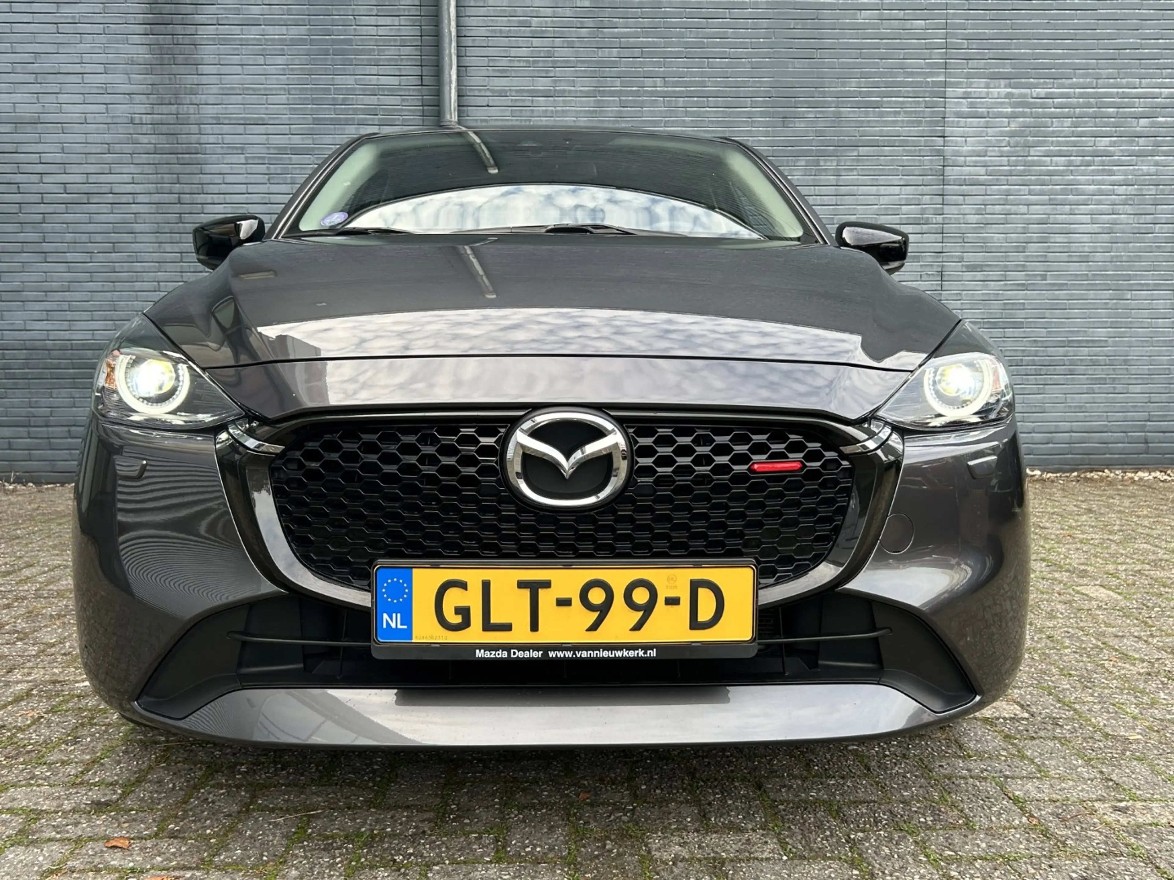 Mazda 2 1.5 SKYACTIV-G 90PK Homura — photo 9