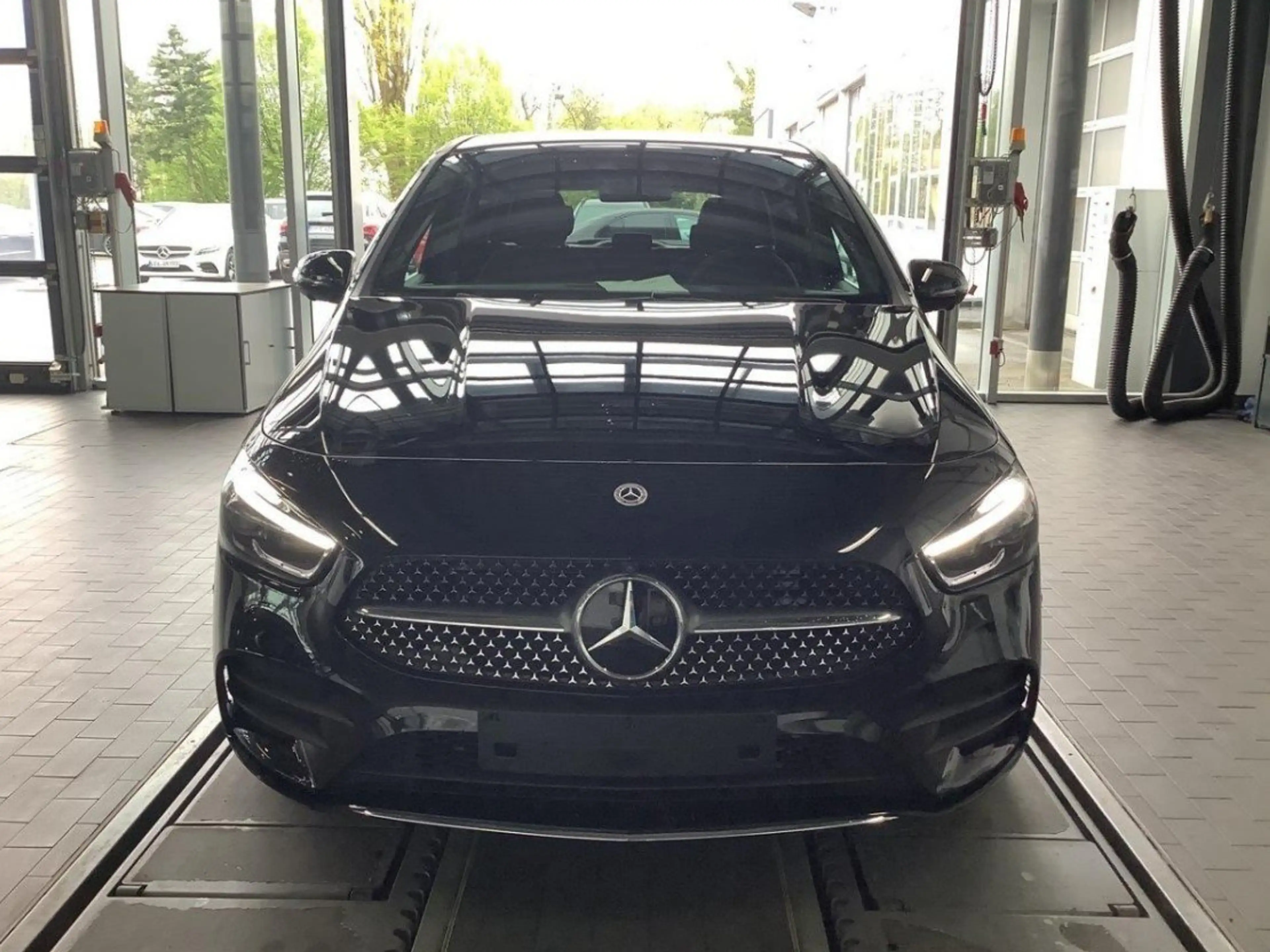 Mercedes-Benz B 220 B220d AMG Prem+ AHK Pano HUD Memo MLED 360°DISTR — photo 3