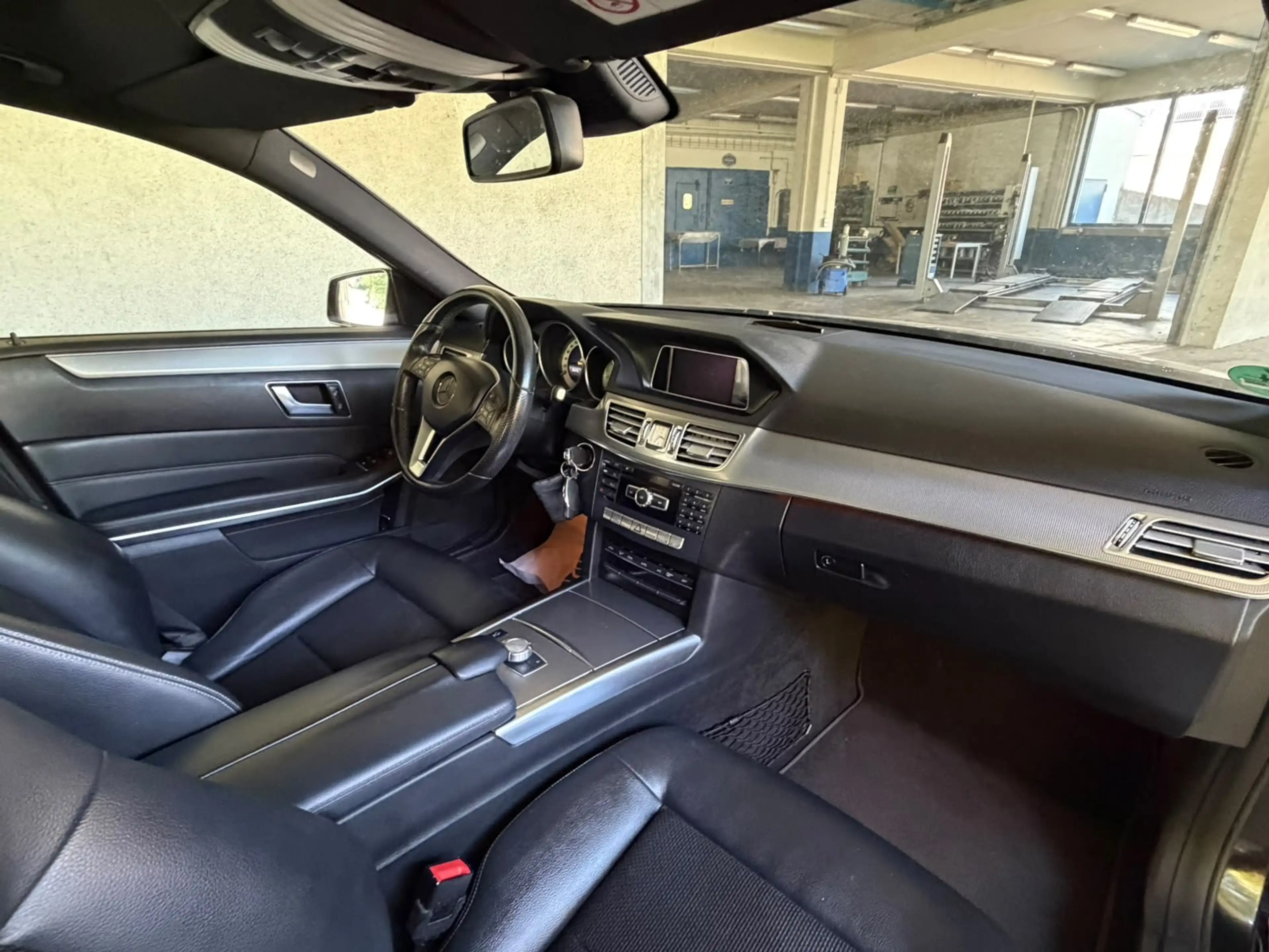 Mercedes-Benz E 200 E 200 CDI BlueEfficiency ** 2. Hand ** Tüv ** — photo 10