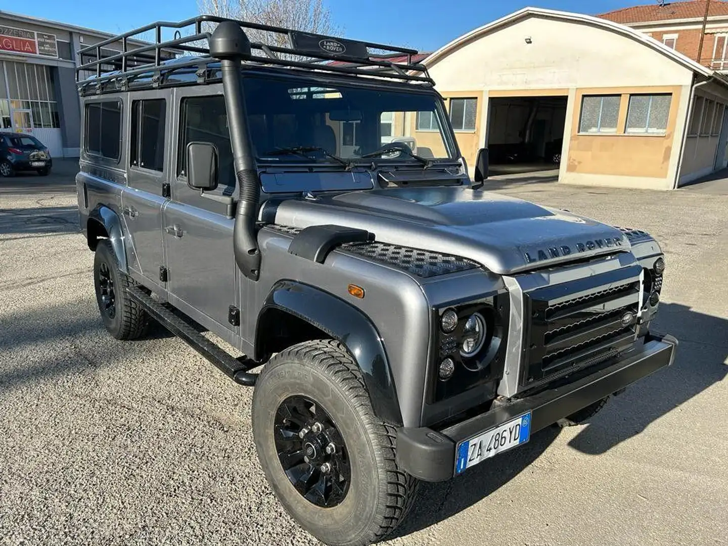 Land Rover Defender 110 2.5 Td5 S.W. SE Gris - 1
