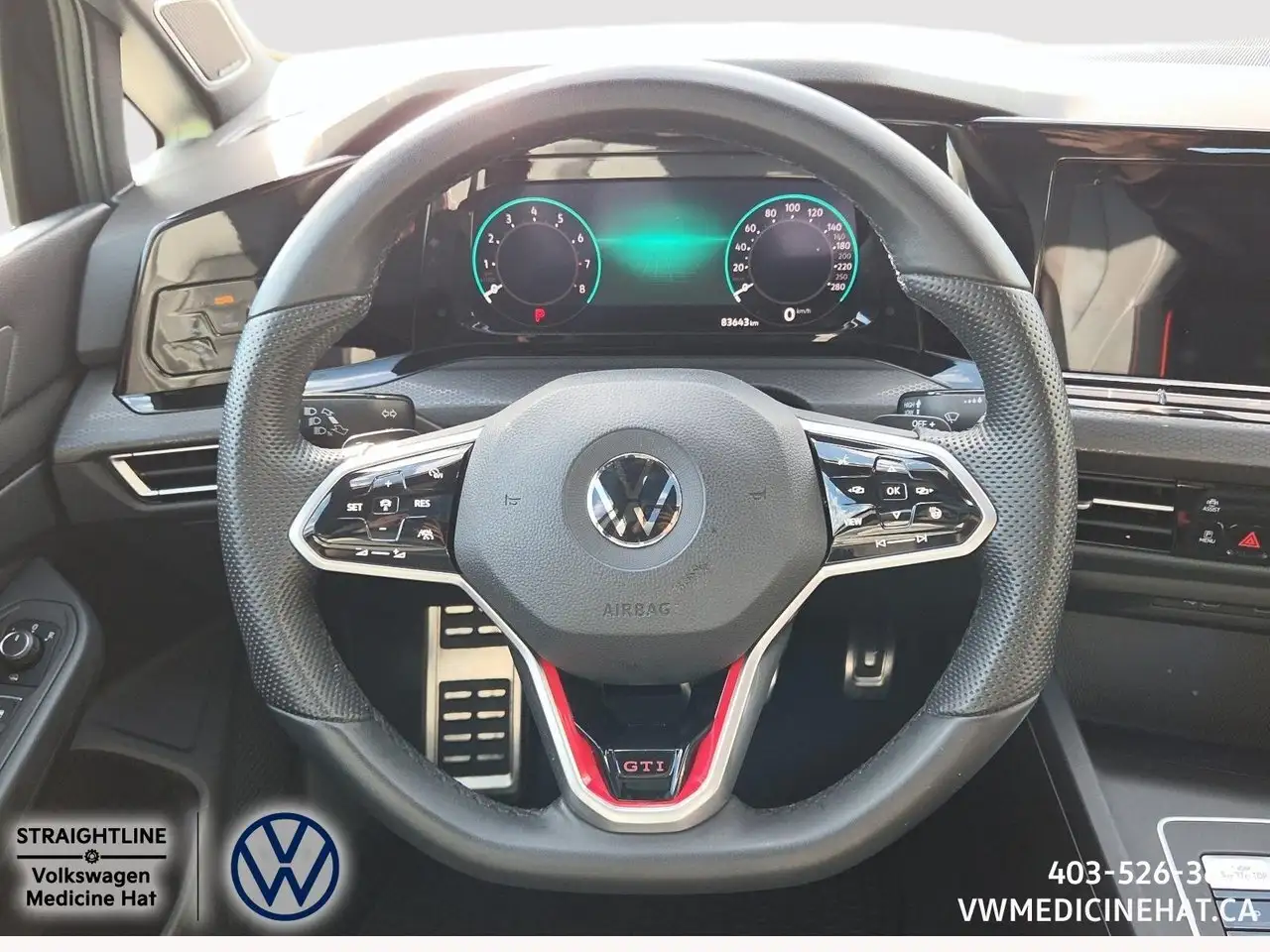 Volkswagen Golf GTI снимка Volkswagen Golf GTI