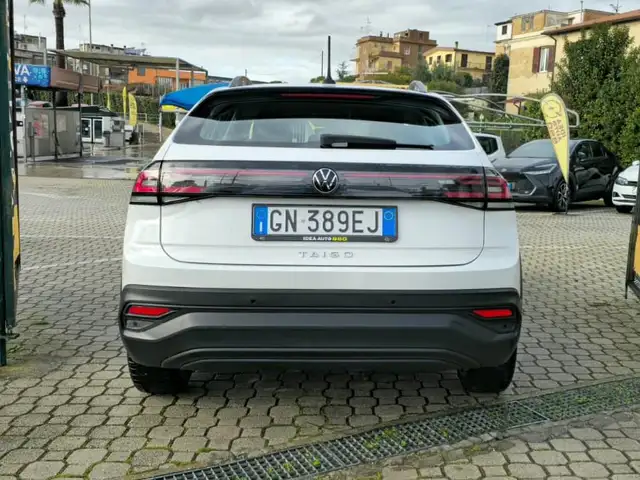 Volkswagen Taigo view 5