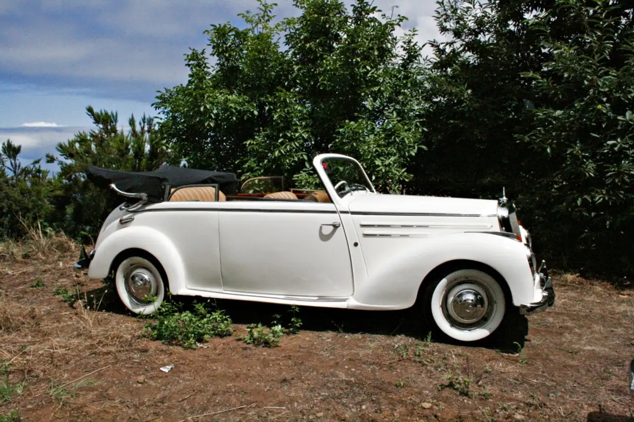 Mercedes-Benz 220 Cabriolet B (W187), foto 8