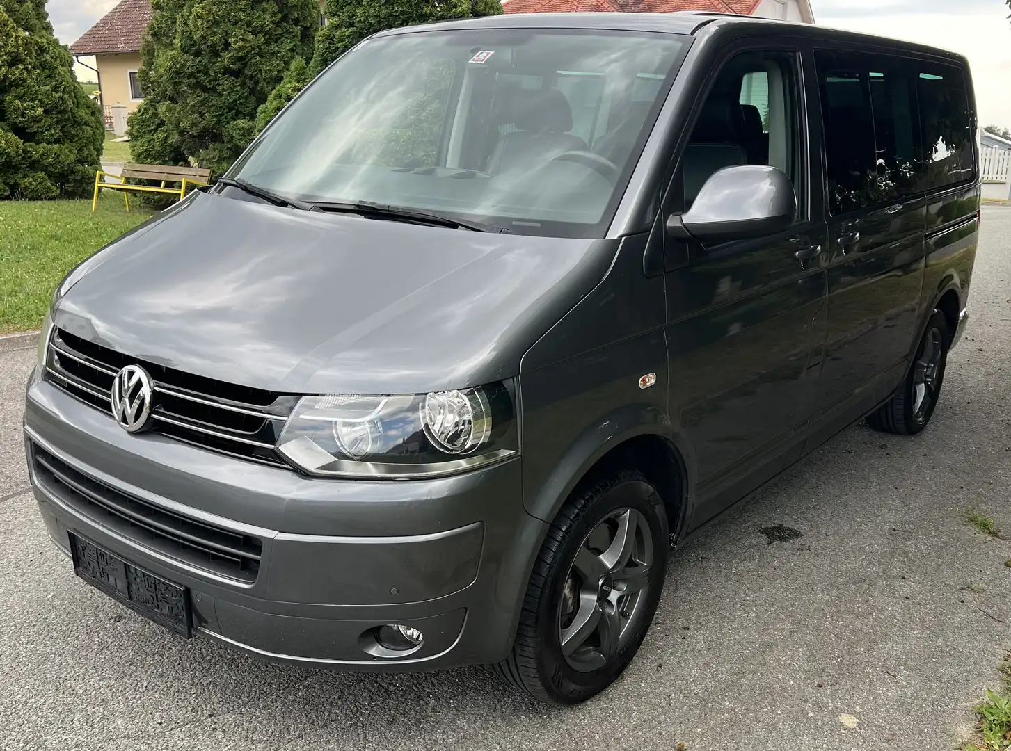 Volkswagen T5 Caravelle Comfortline 2,0 BMT BiTDI 4motion D-PF DSG - 1
