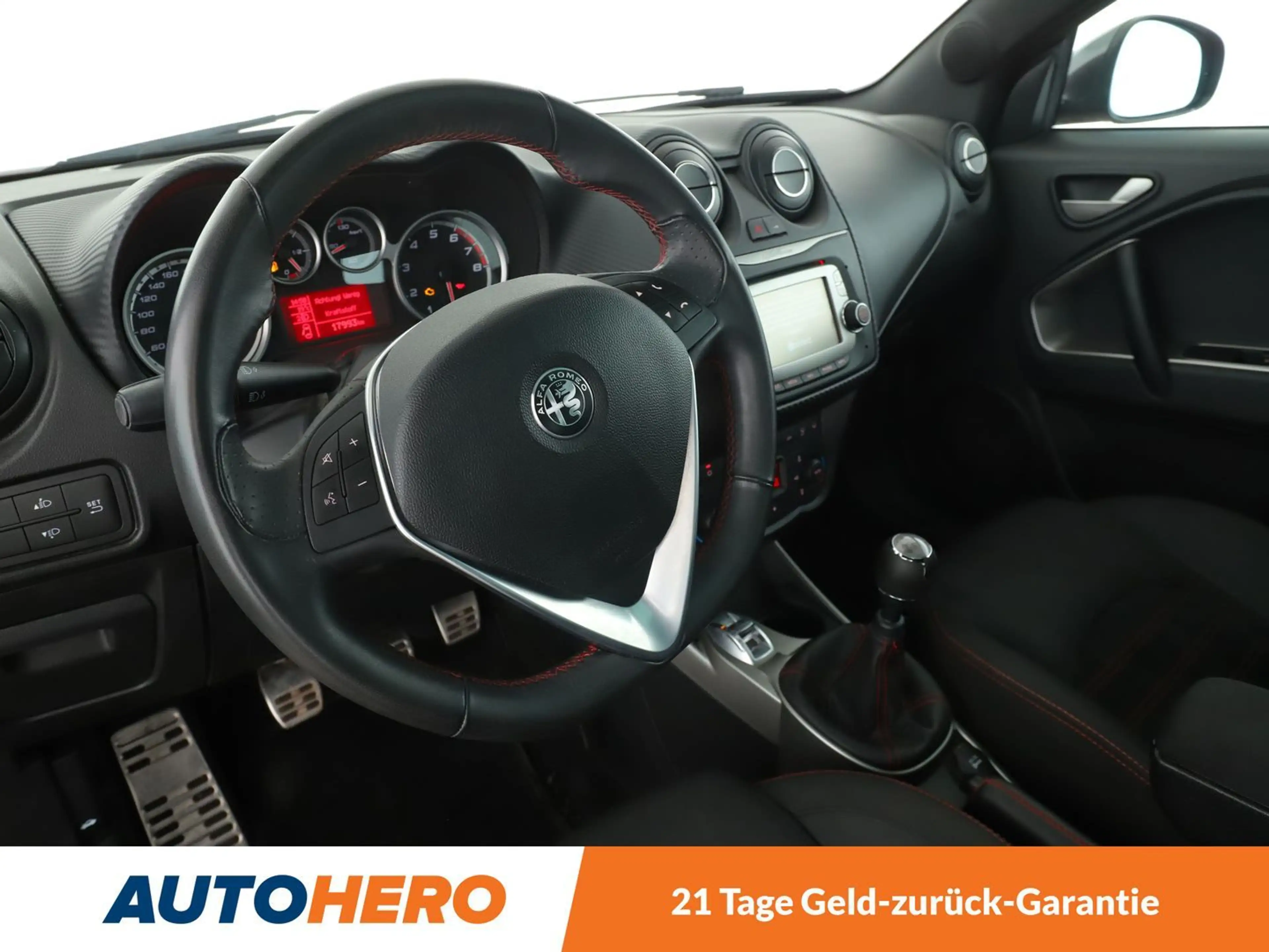 Alfa Romeo MiTo 0.9 TwinAir Super*NAVI*PDC*SHZ*PANO* — photo 11