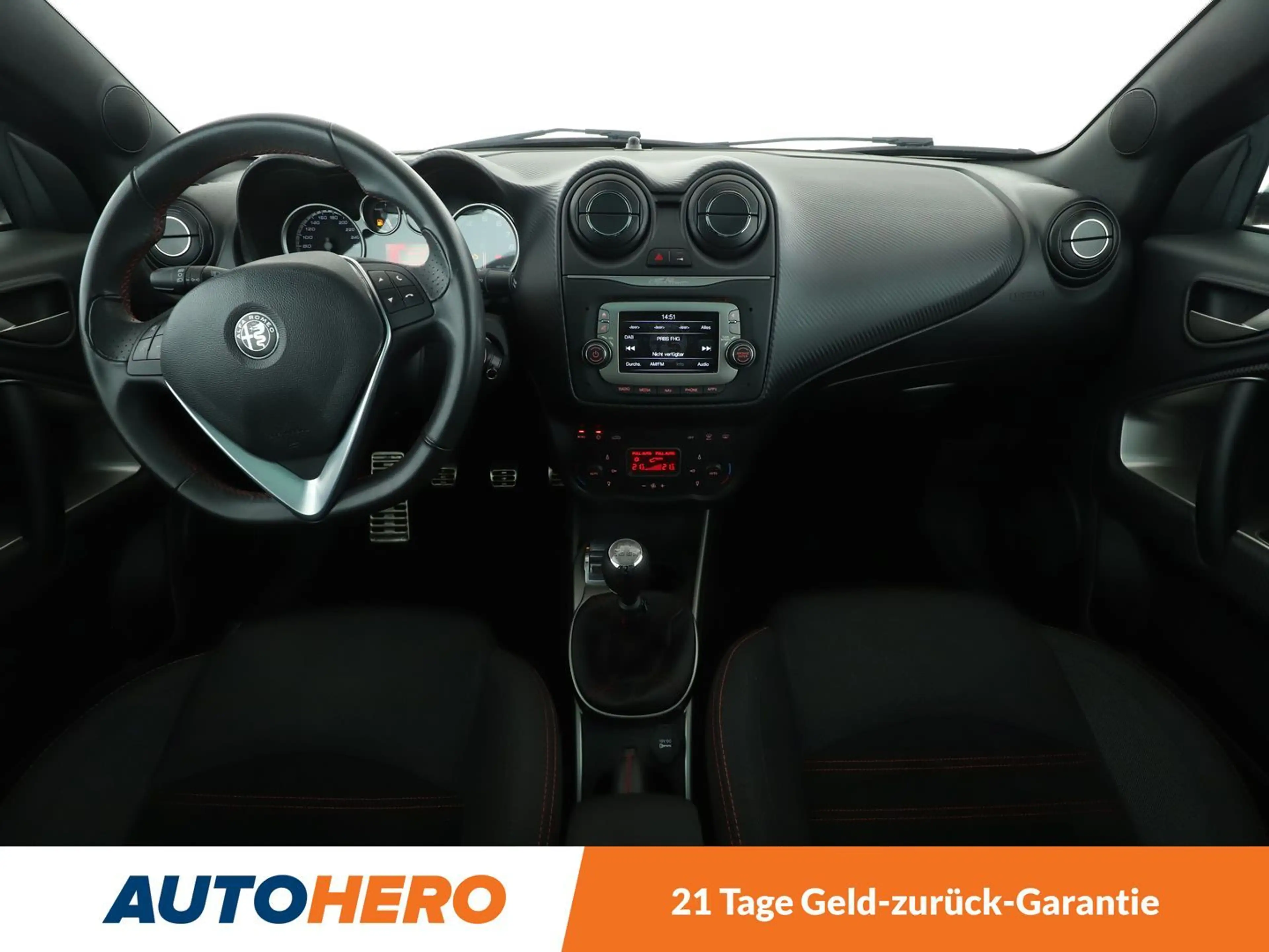 Alfa Romeo MiTo 0.9 TwinAir Super*NAVI*PDC*SHZ*PANO* — photo 12