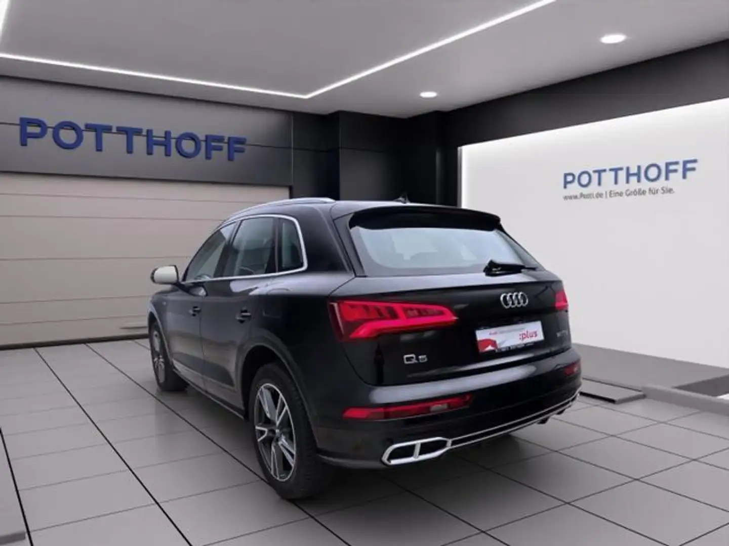 Audi Q5 55 TFSIe Q SPORT NAVI+ PDC MATRIX LM19 Schwarz - 2
