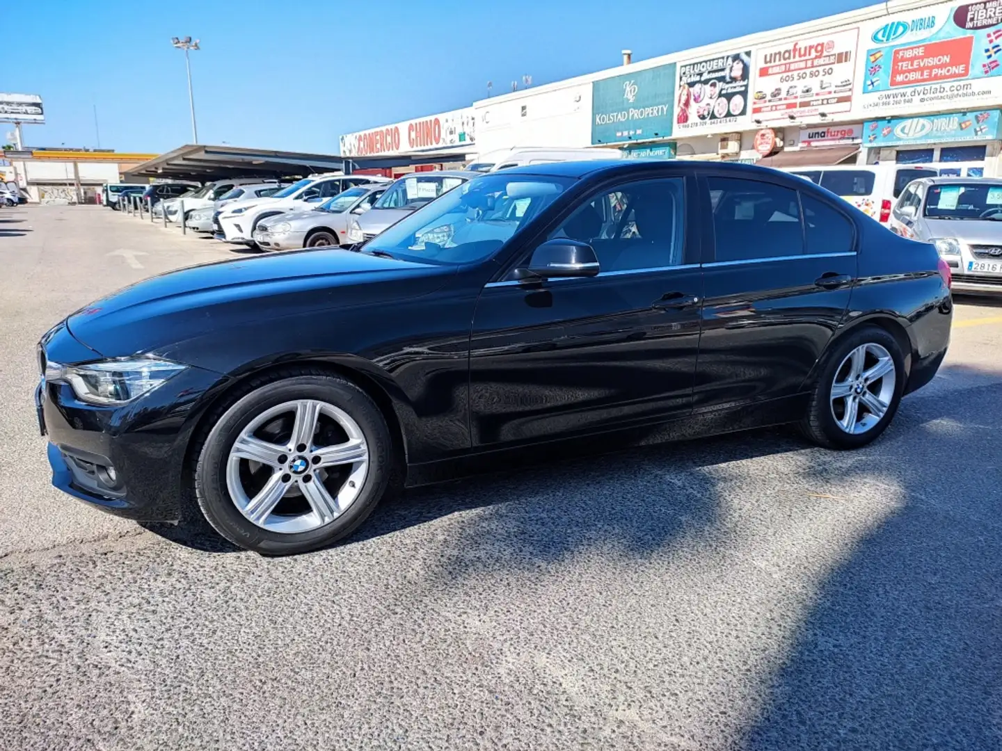 BMW 320 320dA EfficientDynamics Zwart - 2