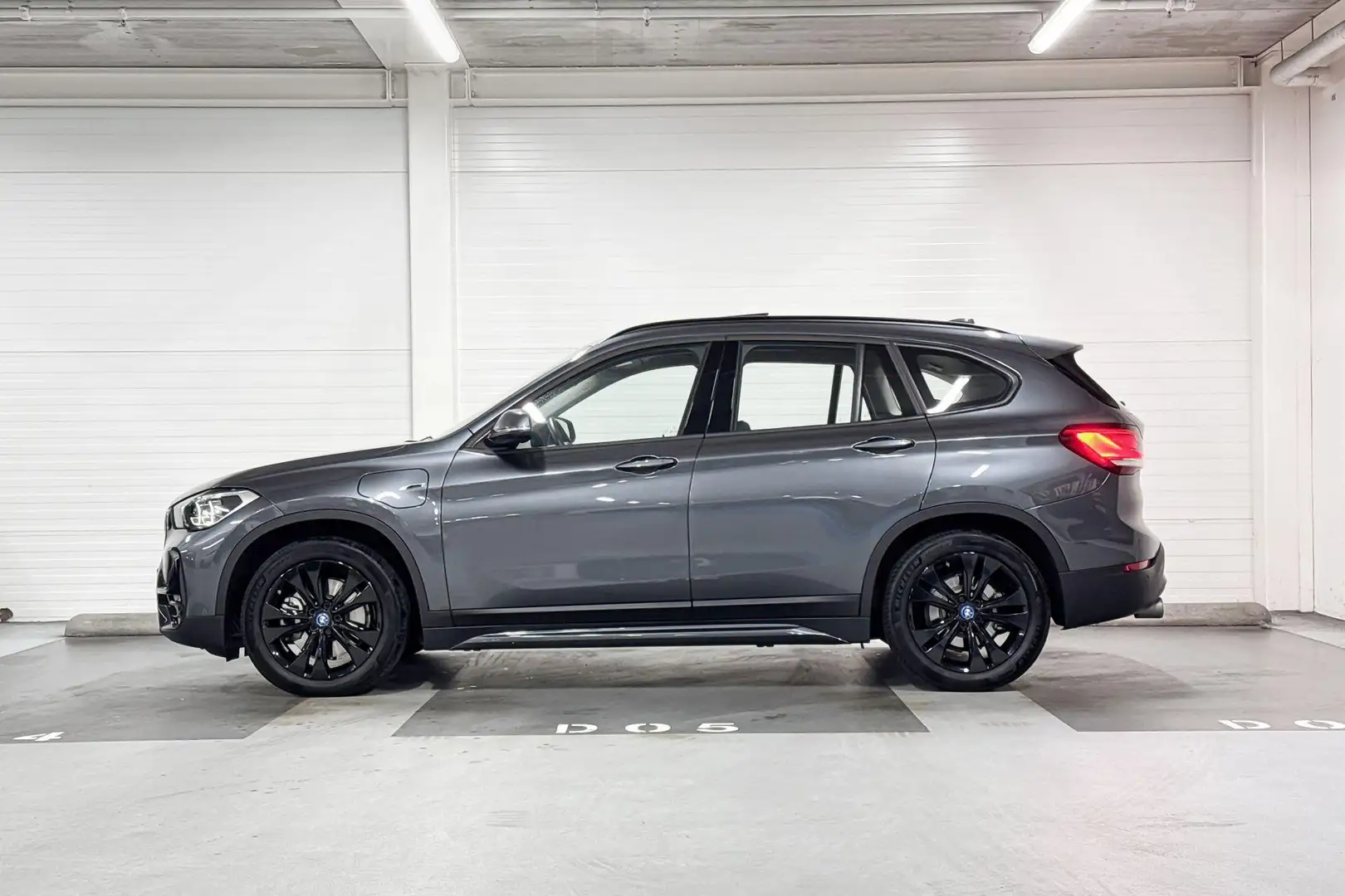 BMW X1 xDrive25e | Head up | Stoelverwarming | Comfort Ac Grijs - 2