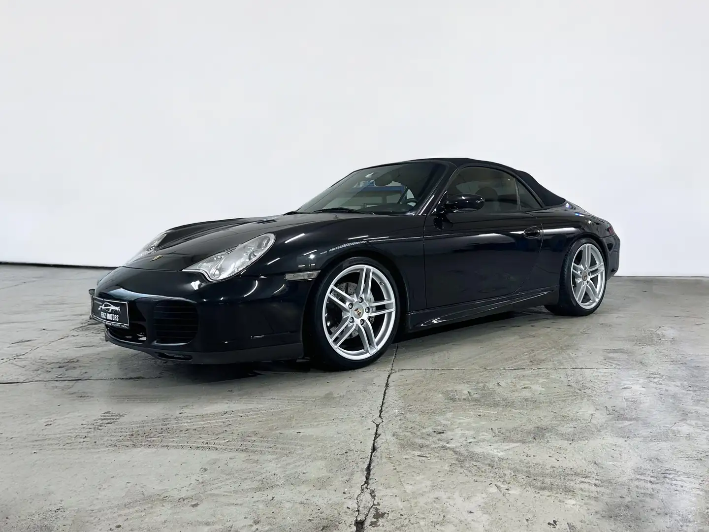 Porsche 996 911 Carrera 4 Cabrio Schwarz - 2