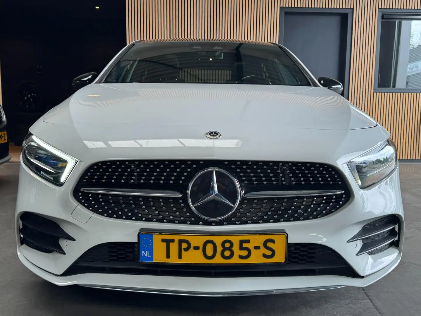 Mercedes-Benz A 200 Launch Edition Pano|Sfeer|Camera|Widescreen|AMG Pa Blanc - 2