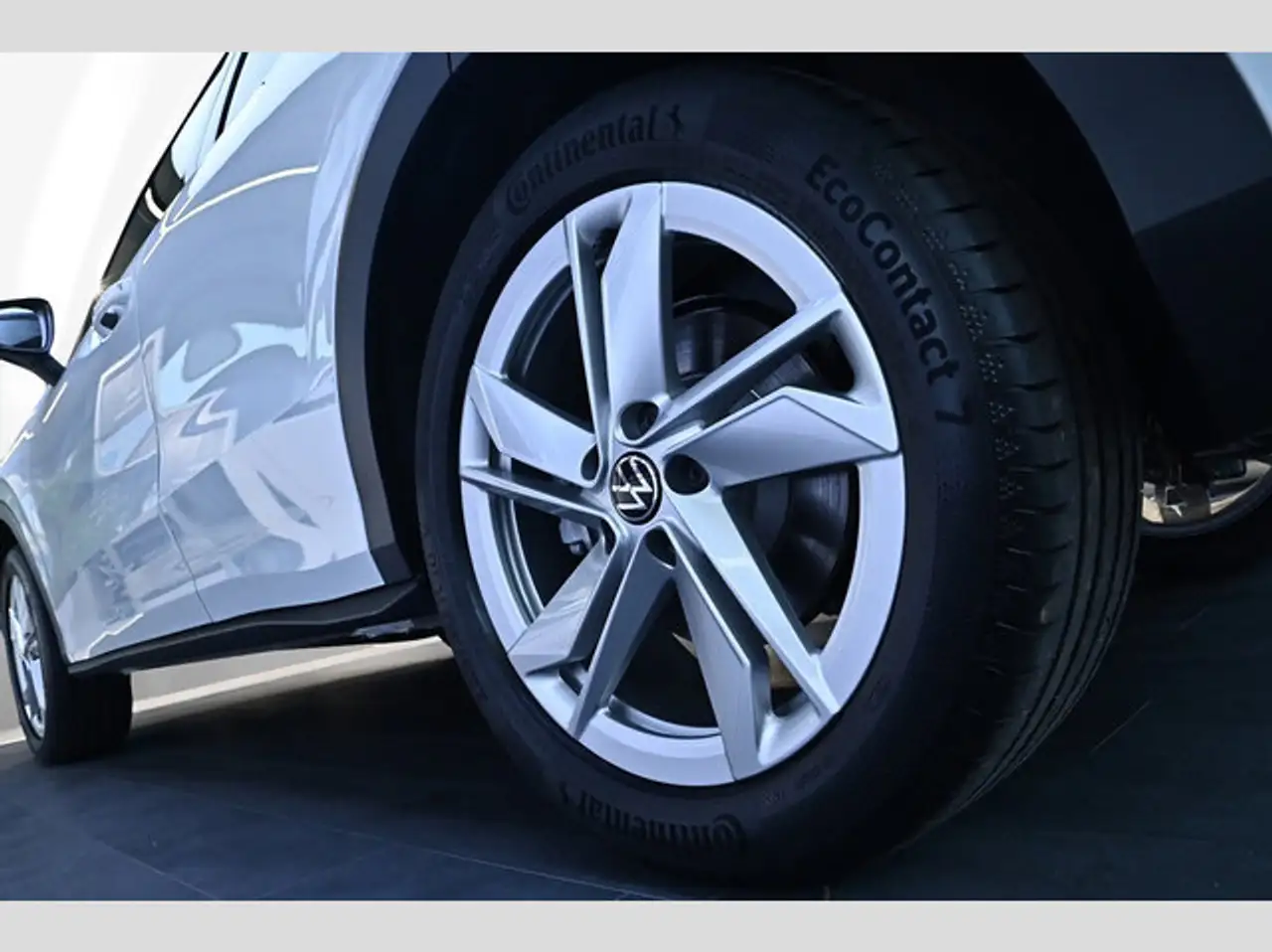 Volkswagen T-Roc 1.5 eTSI 110 kW Life 5