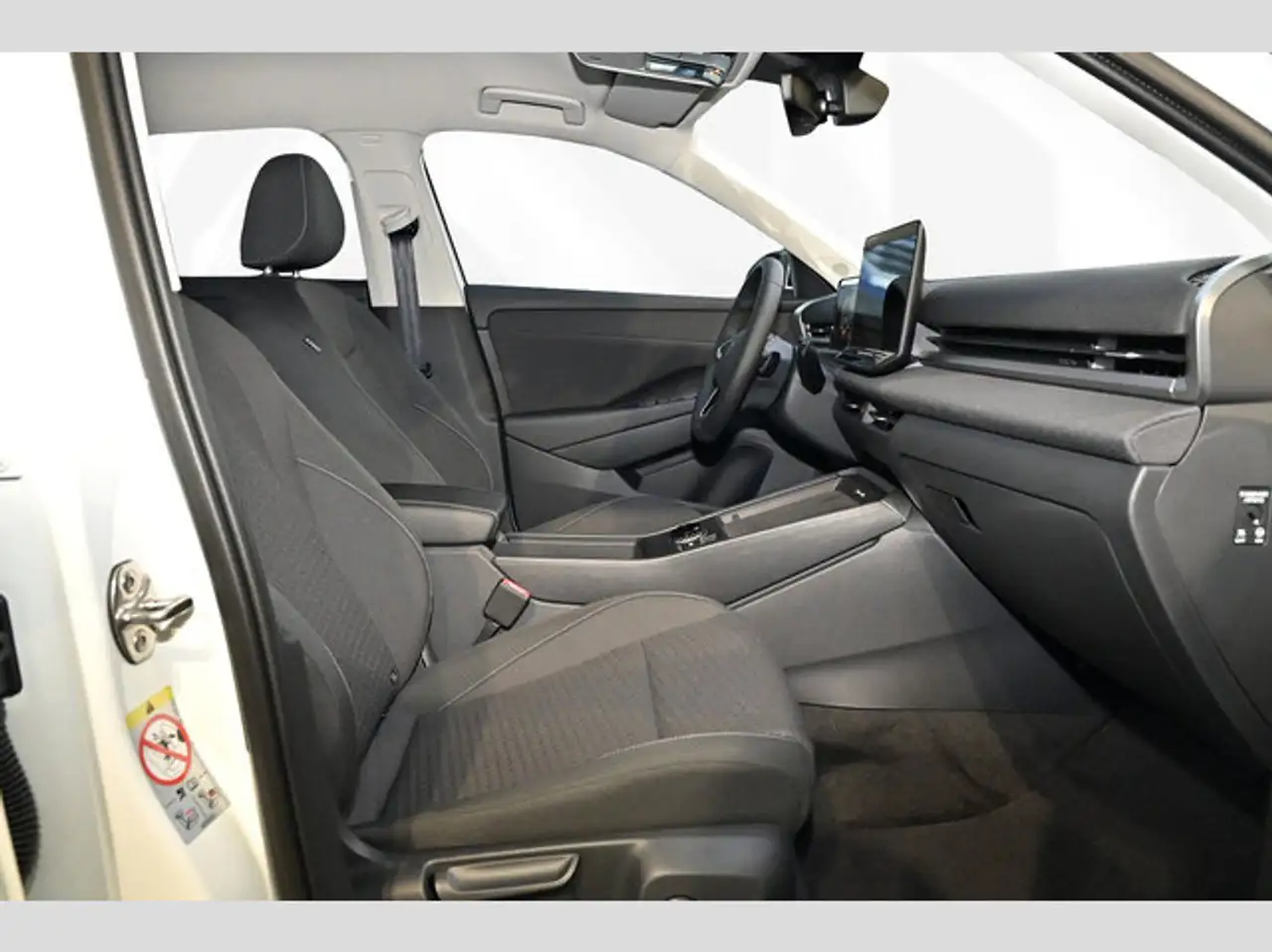 Volkswagen T-Roc 1.5 eTSI 110 kW Life 6