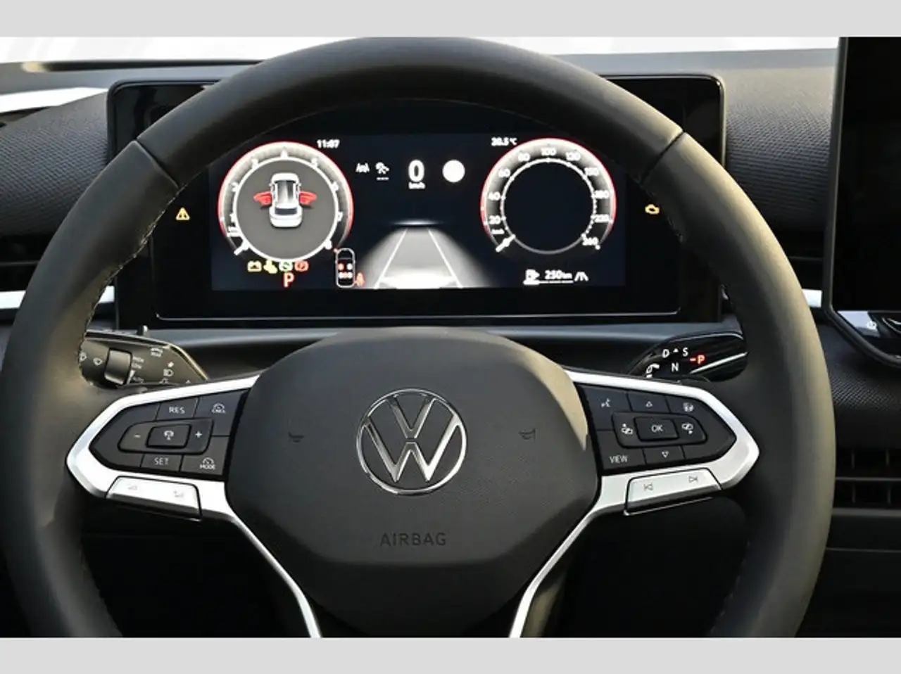 Volkswagen T-Roc 1.5 eTSI 110 kW Life 13