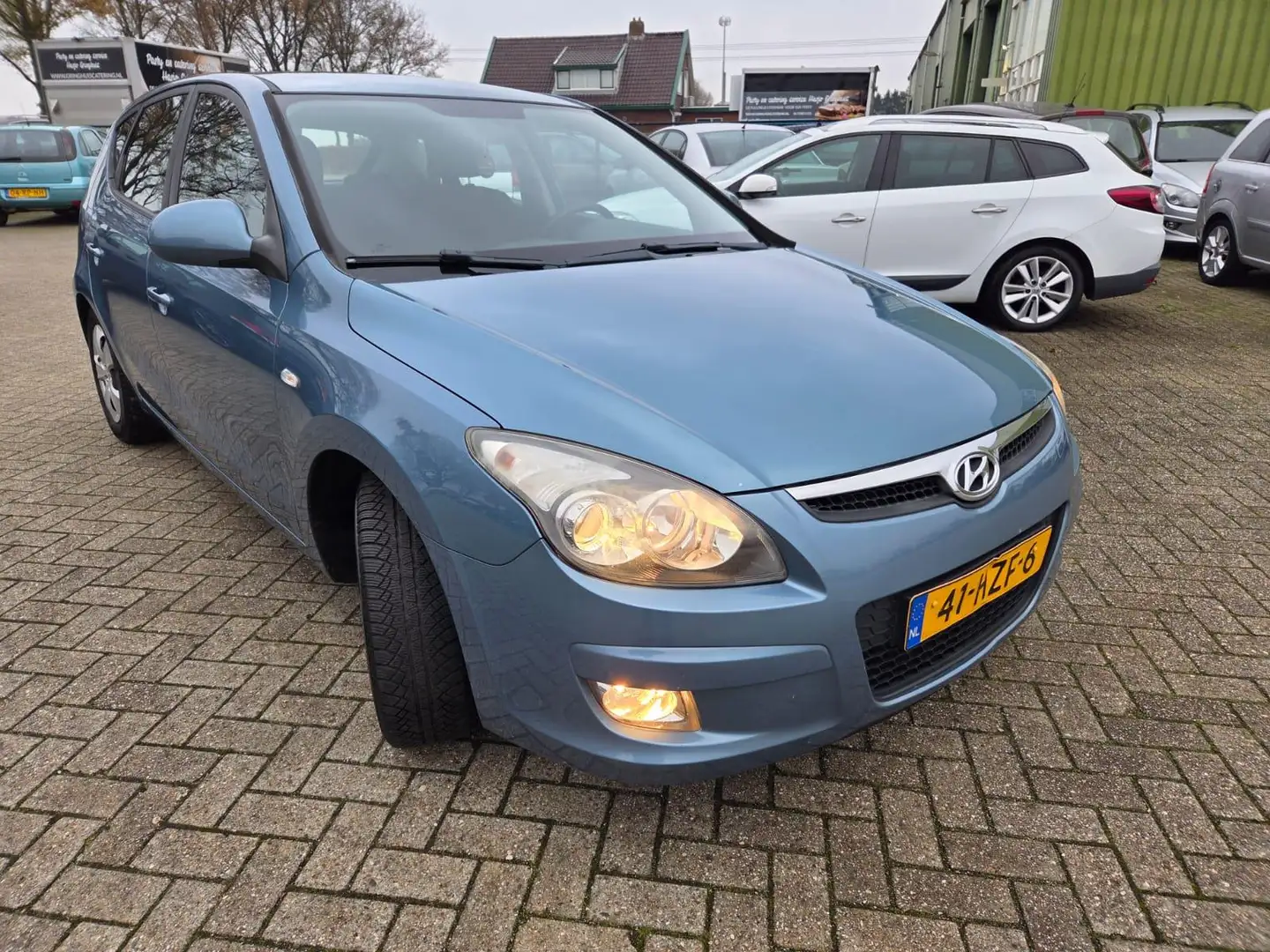 Hyundai i30 1.6i Dynamic 5 Drs 2009. Climate/Mistlampen/Trekha Bleu - 2