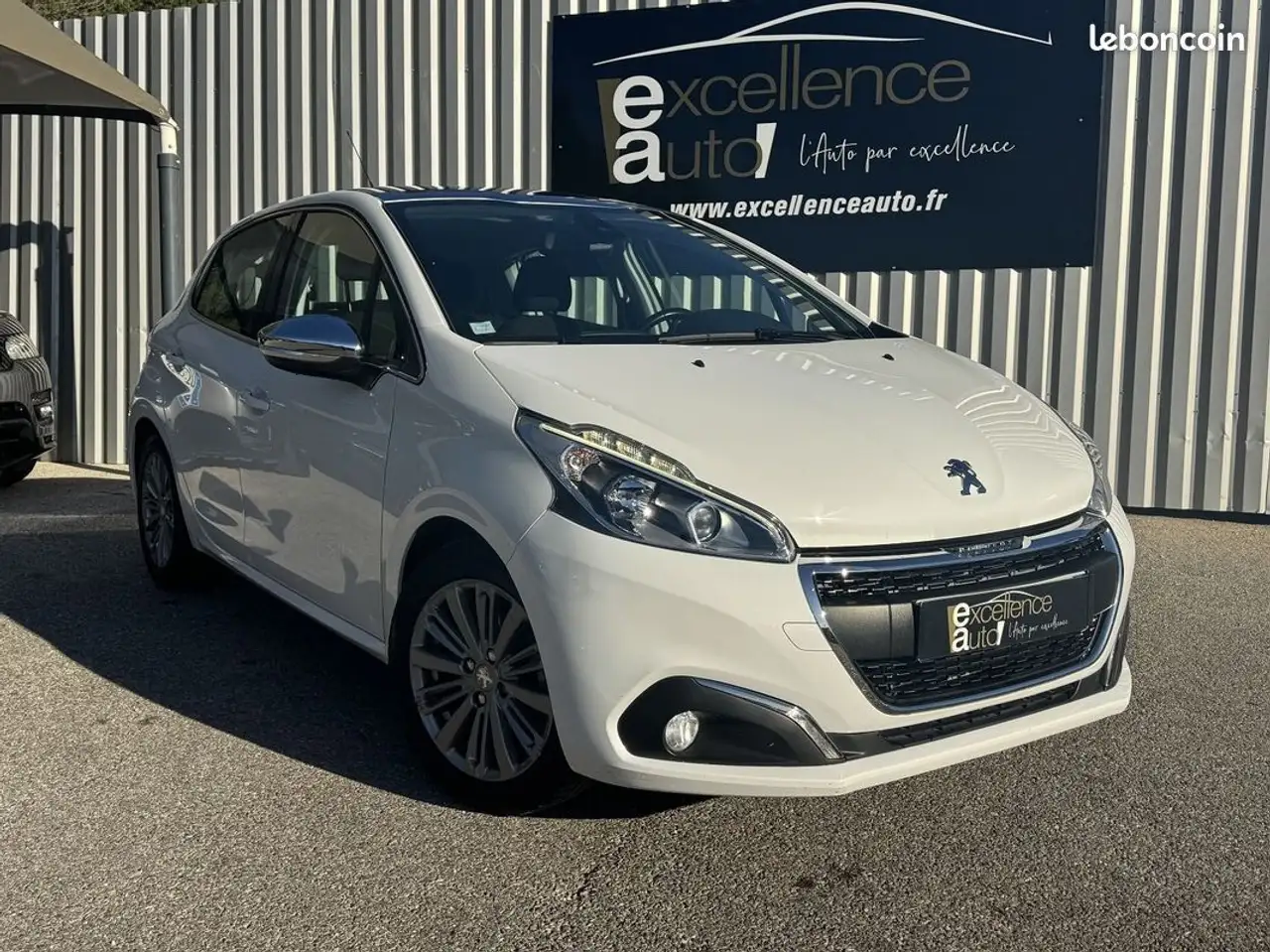 Peugeot 208 1.2 PURETECH 82CH ALLURE 5P