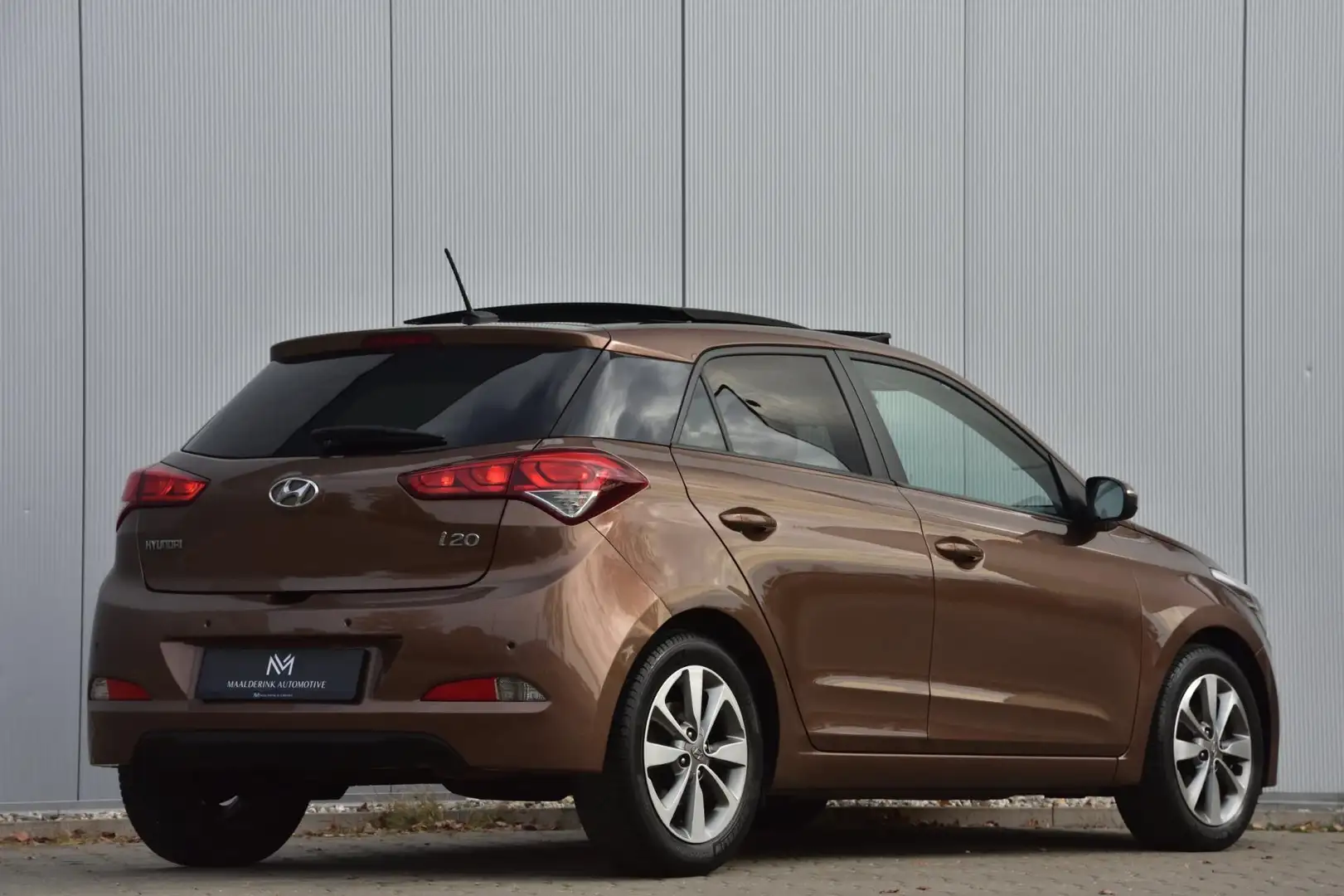 Hyundai i20 1.4 Automaat Premium Panodak, Parkeersensoren, Sto Bruin - 2