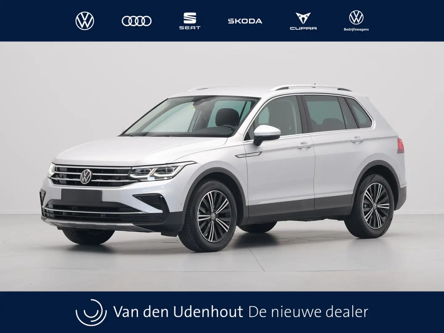 Volkswagen Tiguan 1.5 TSI 150pk DSG Elegance Matrix Led Navigatie Ca Grijs - 1