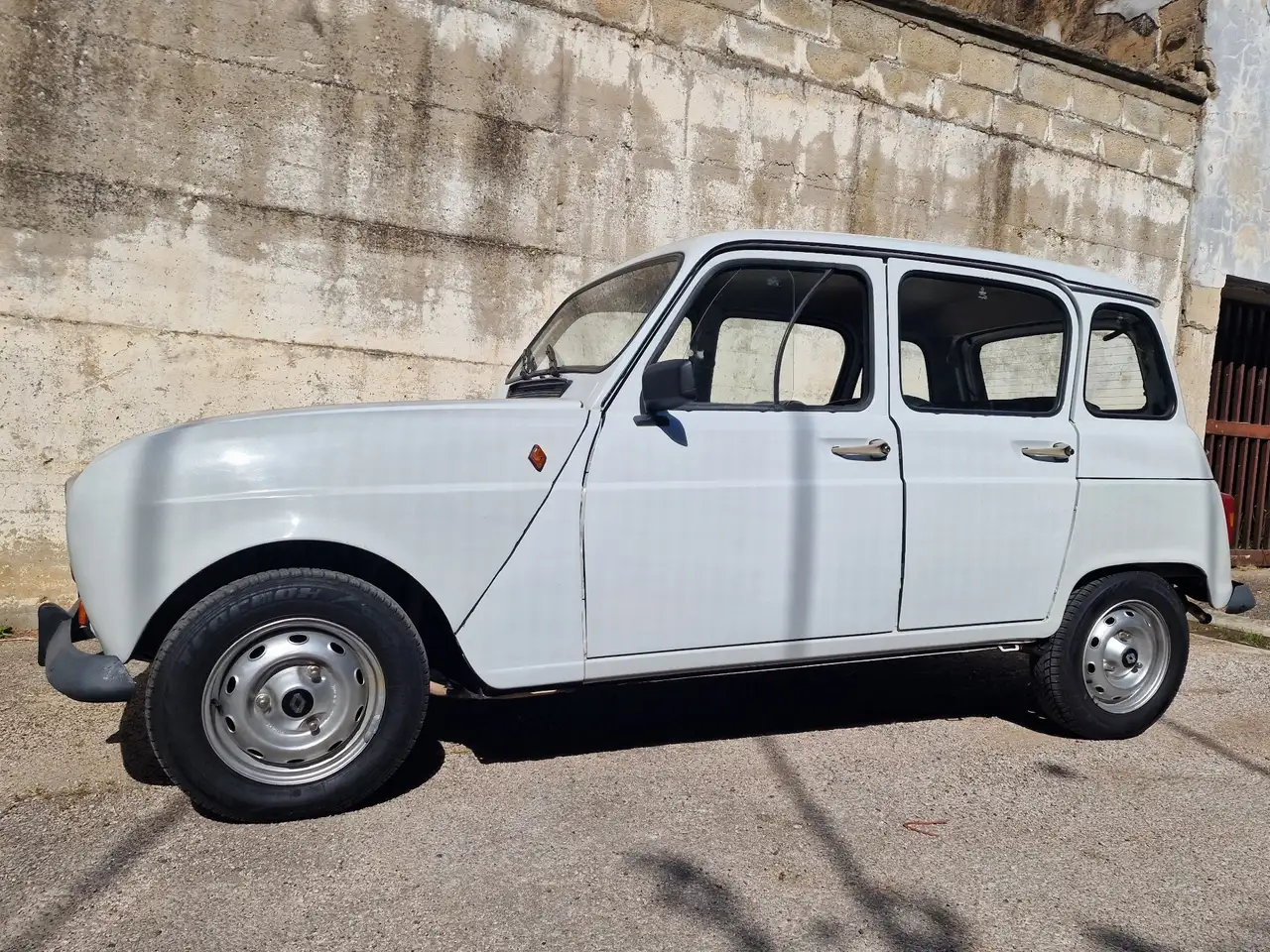 Renault R 4 R4 5p 956 TL, foto 2