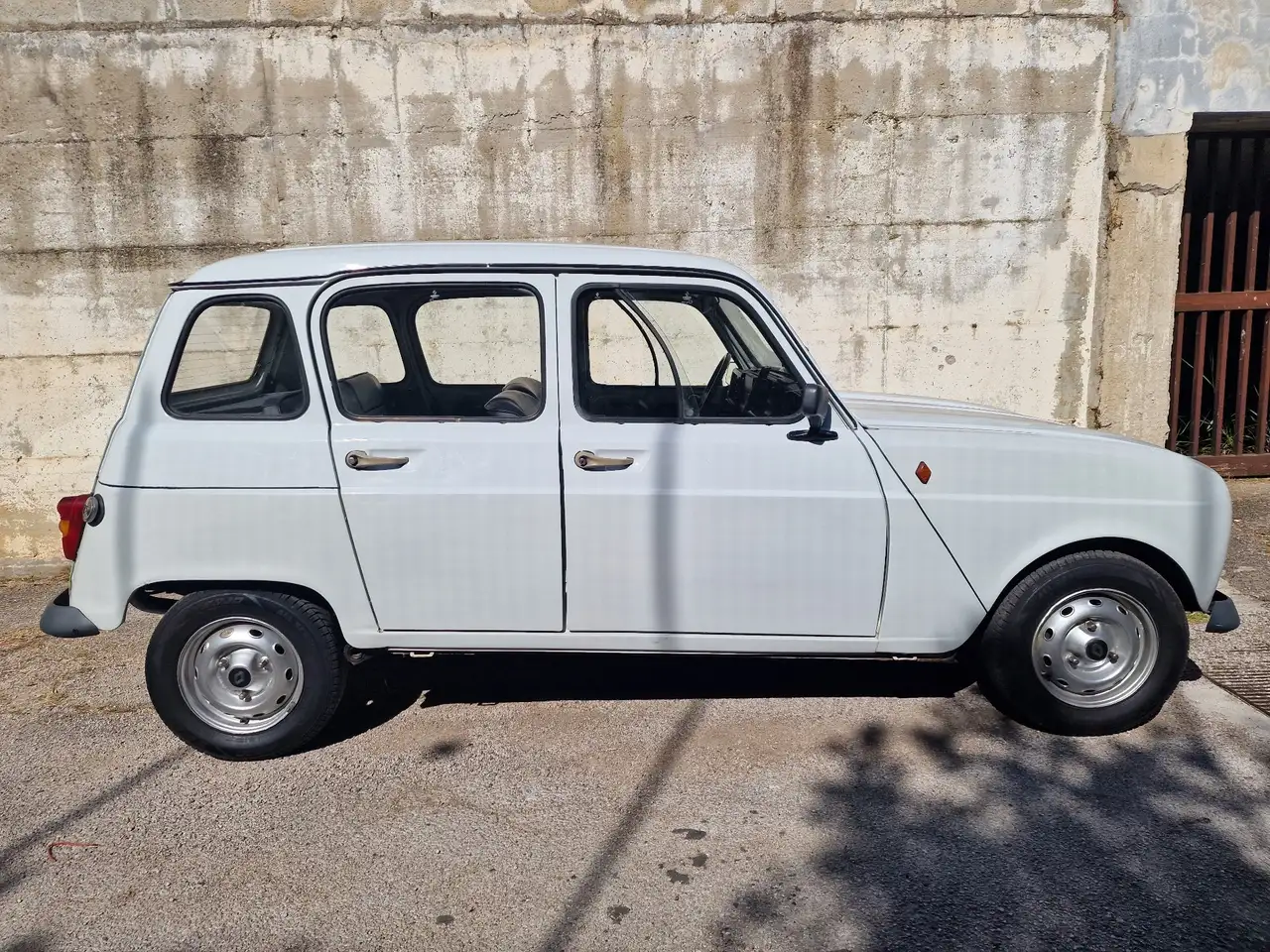 Renault R 4 R4 5p 956 TL, foto 3
