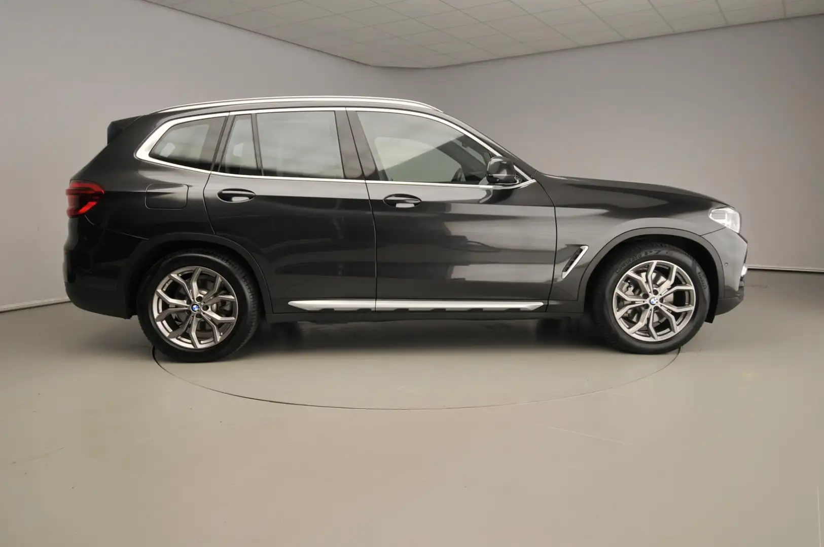 BMW X3 xDrive30e X-Line / Leder / Trekhaak / HIFI / Sport Gris - 2