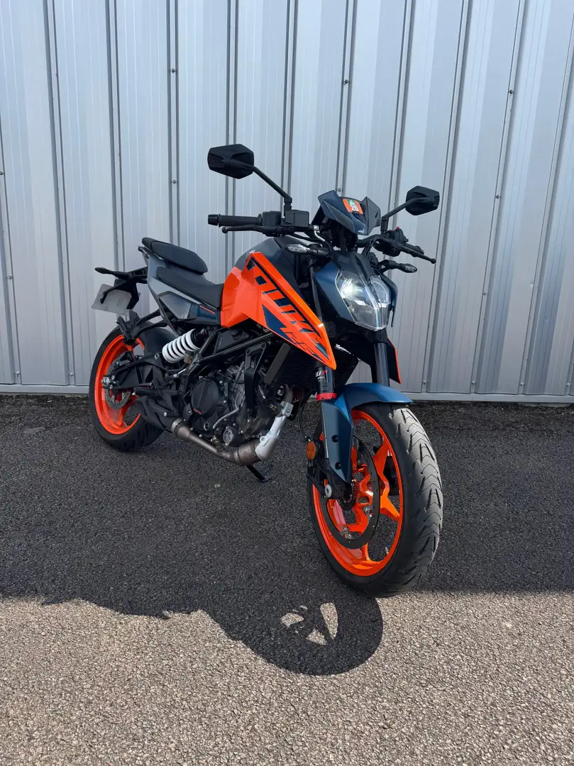KTM 125 Duke - 1