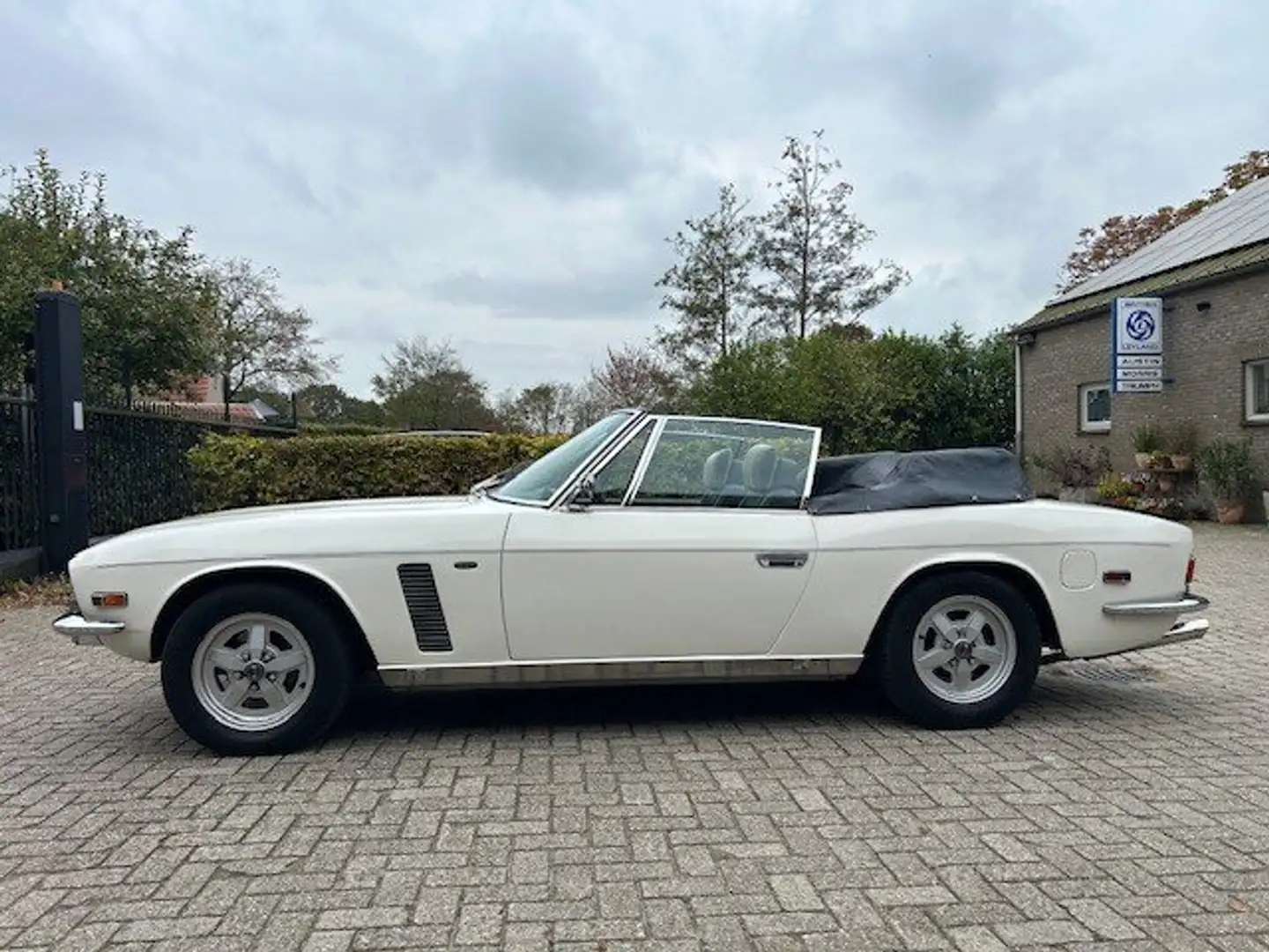 Jensen Interceptor Convertible 7.2 V8 Wit - 1