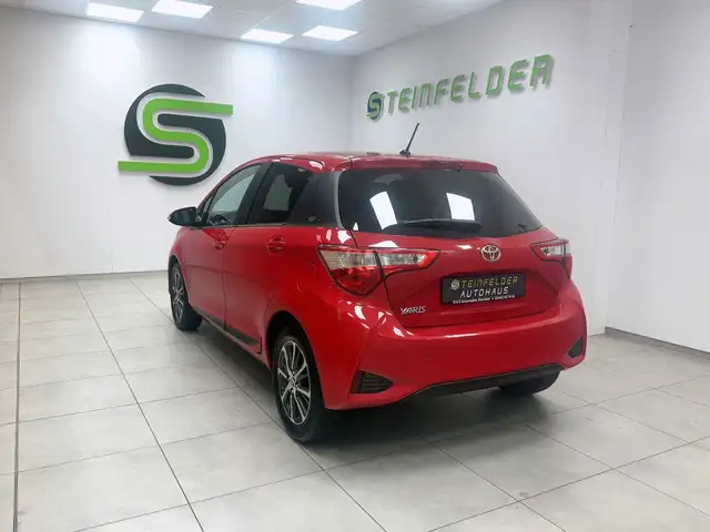Toyota Yaris view 5