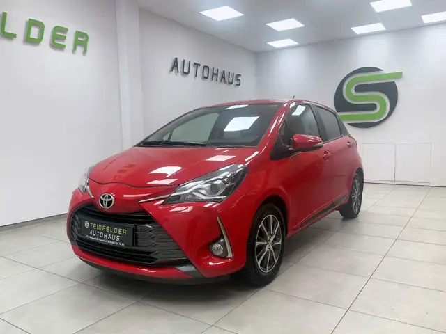 Toyota Yaris view 3