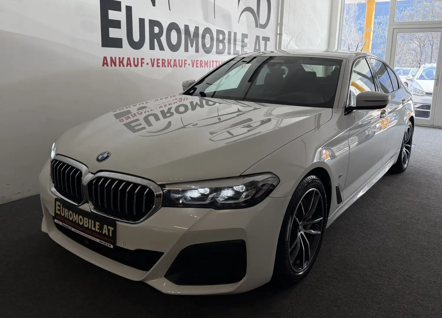 BMW 530 d xDrive M Sport-Paket RFK*TOTW.*ACC*AHK*HU*18ZOLL Weiß - 1