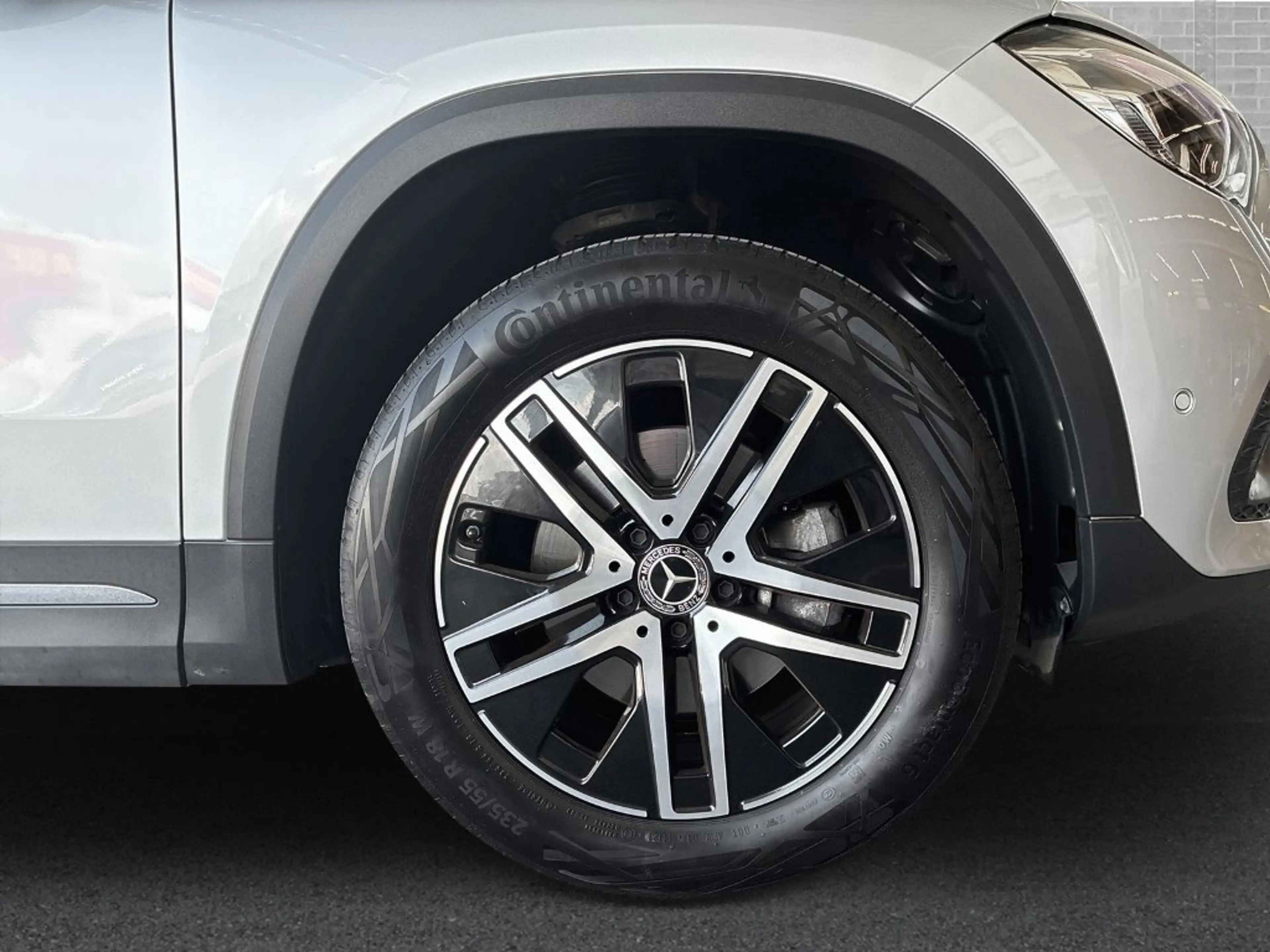Mercedes-Benz GLA 180 d — photo 5