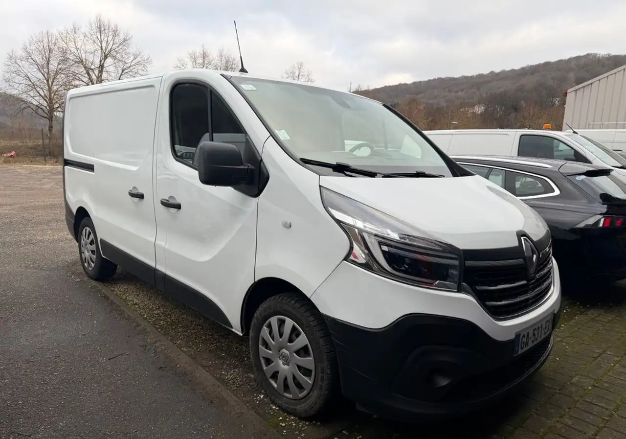 Renault Trafic 2.0 DCI 120 de 2021 Grand confort -GARAN