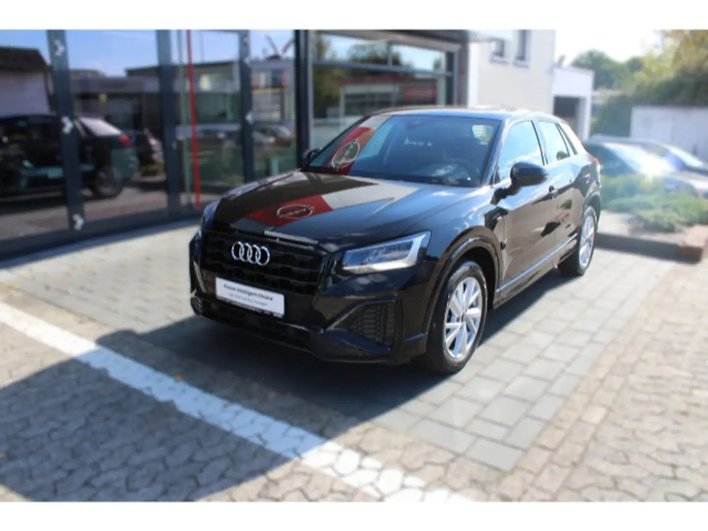 Audi Q2 35 1.5 TFSI S line S-tronic Leder LED Navi Noir - 2