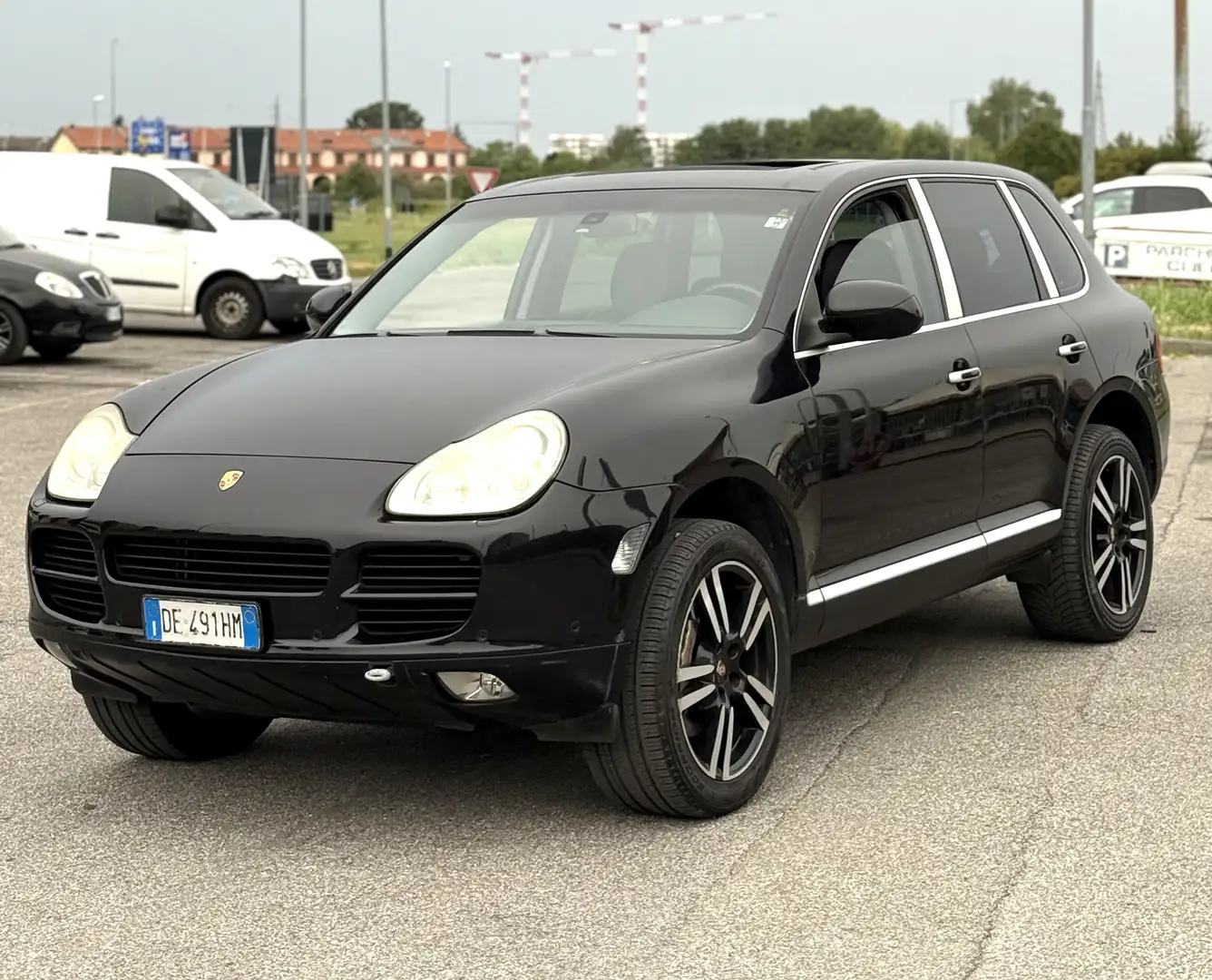 Porsche Cayenne 4.5 s - 1