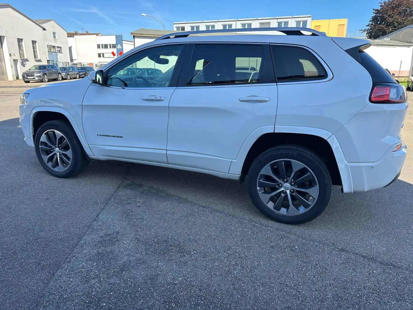 Jeep Cherokee Overland 4WD*Pano*R.Kam.* Blanc - 2
