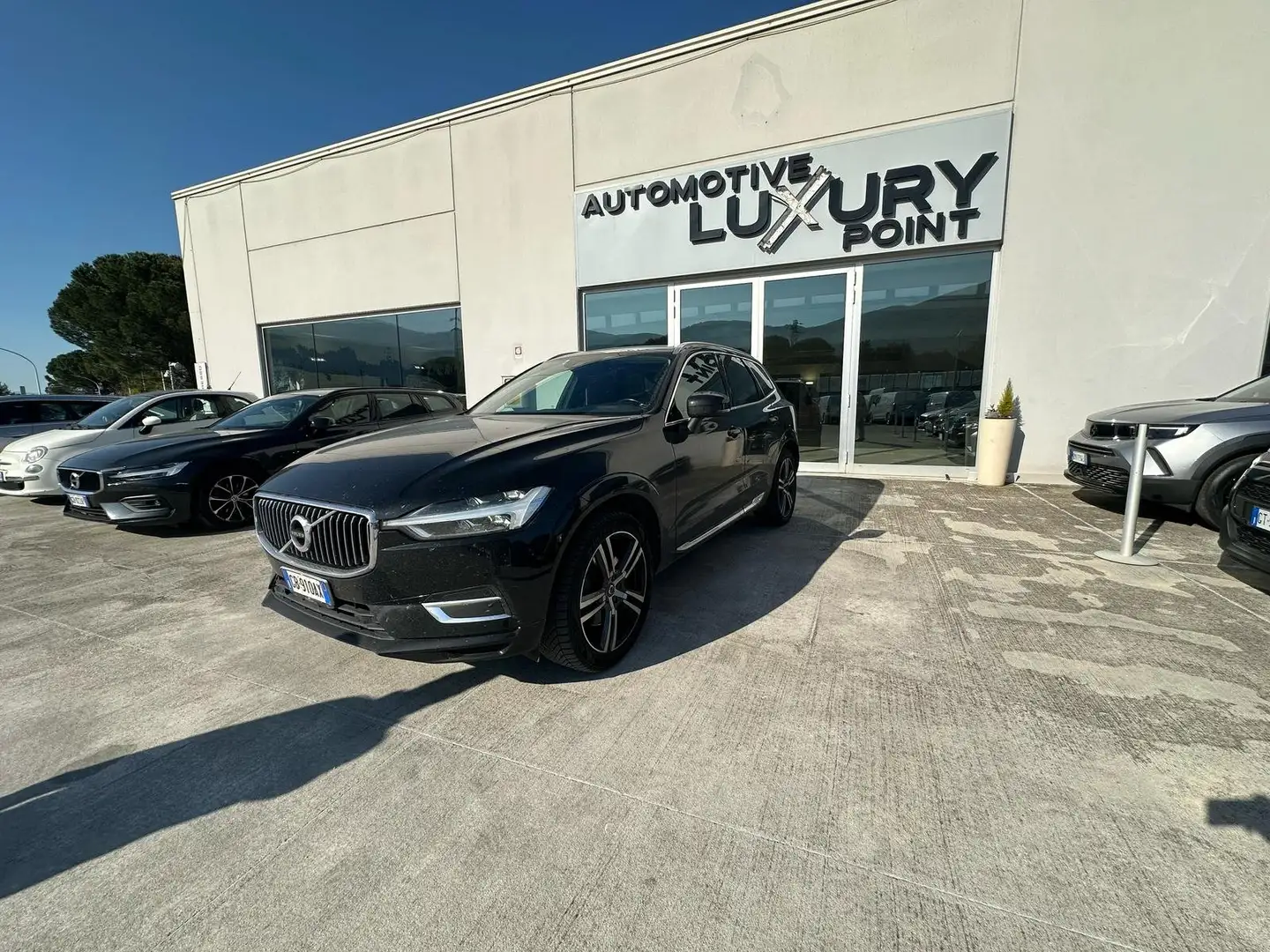 Volvo XC60 Inscription B5 Nero - 2