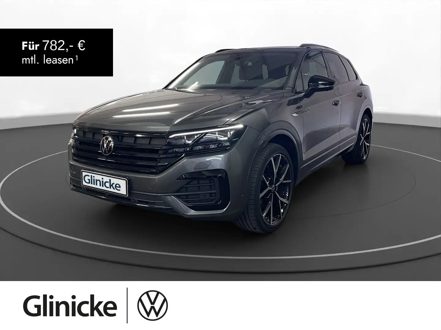 Volkswagen Touareg 3.0 V6 TDI 4M R-Line AHK Pano Matrix LM Zilver - 1